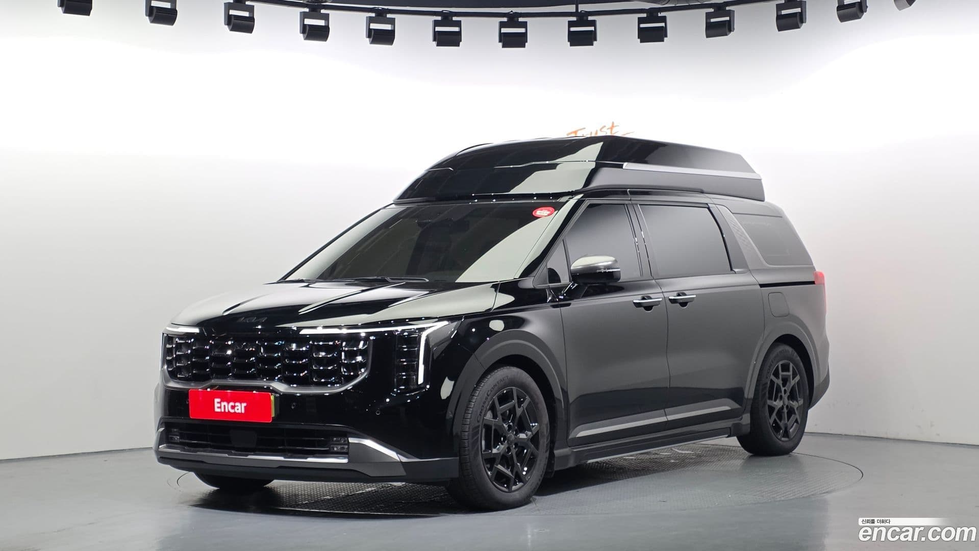 Main__Slider__Photo:Canival Kia 2026.1-0