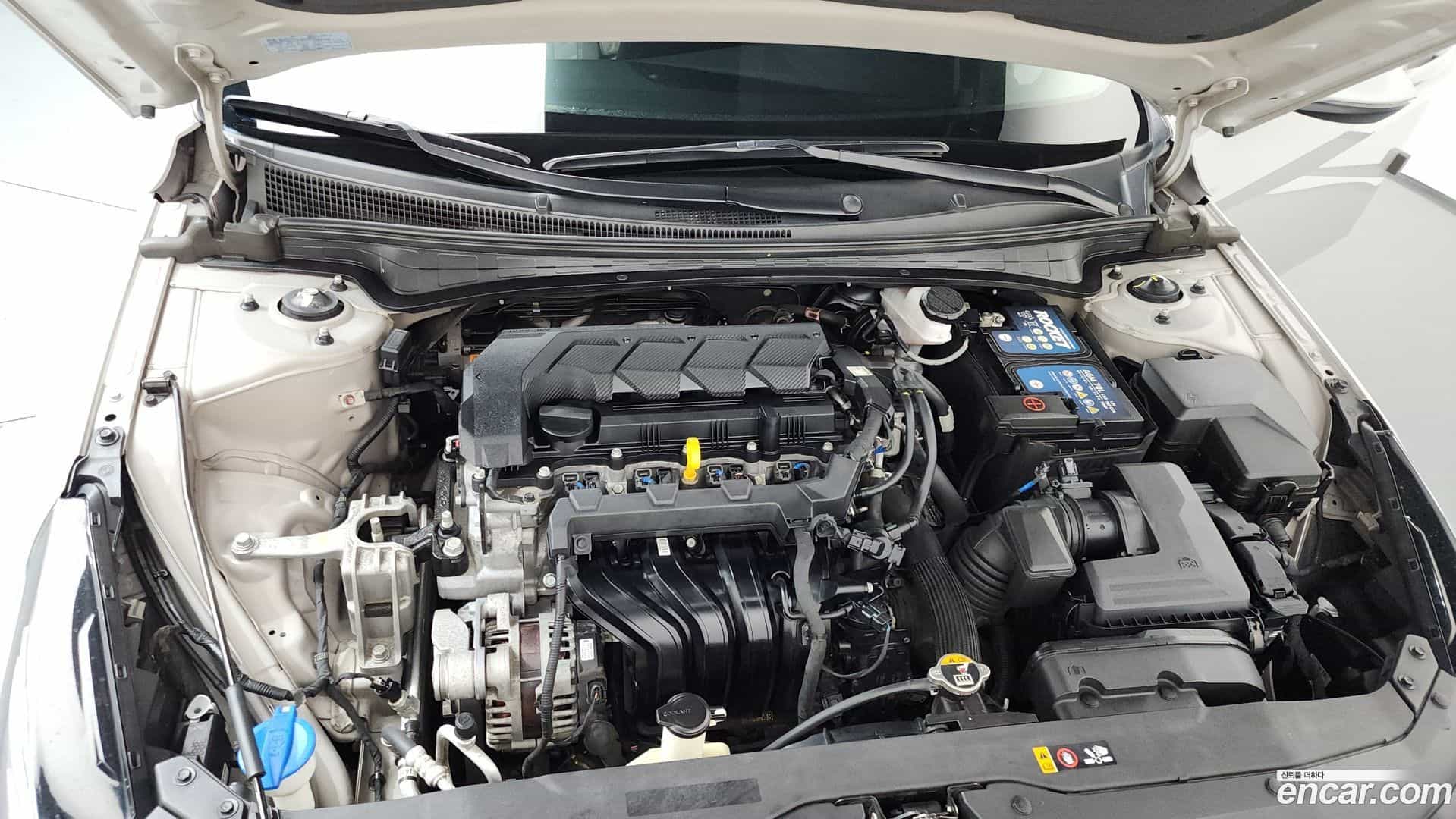 AVANTE Hyundai 2020.5-OUTER-006