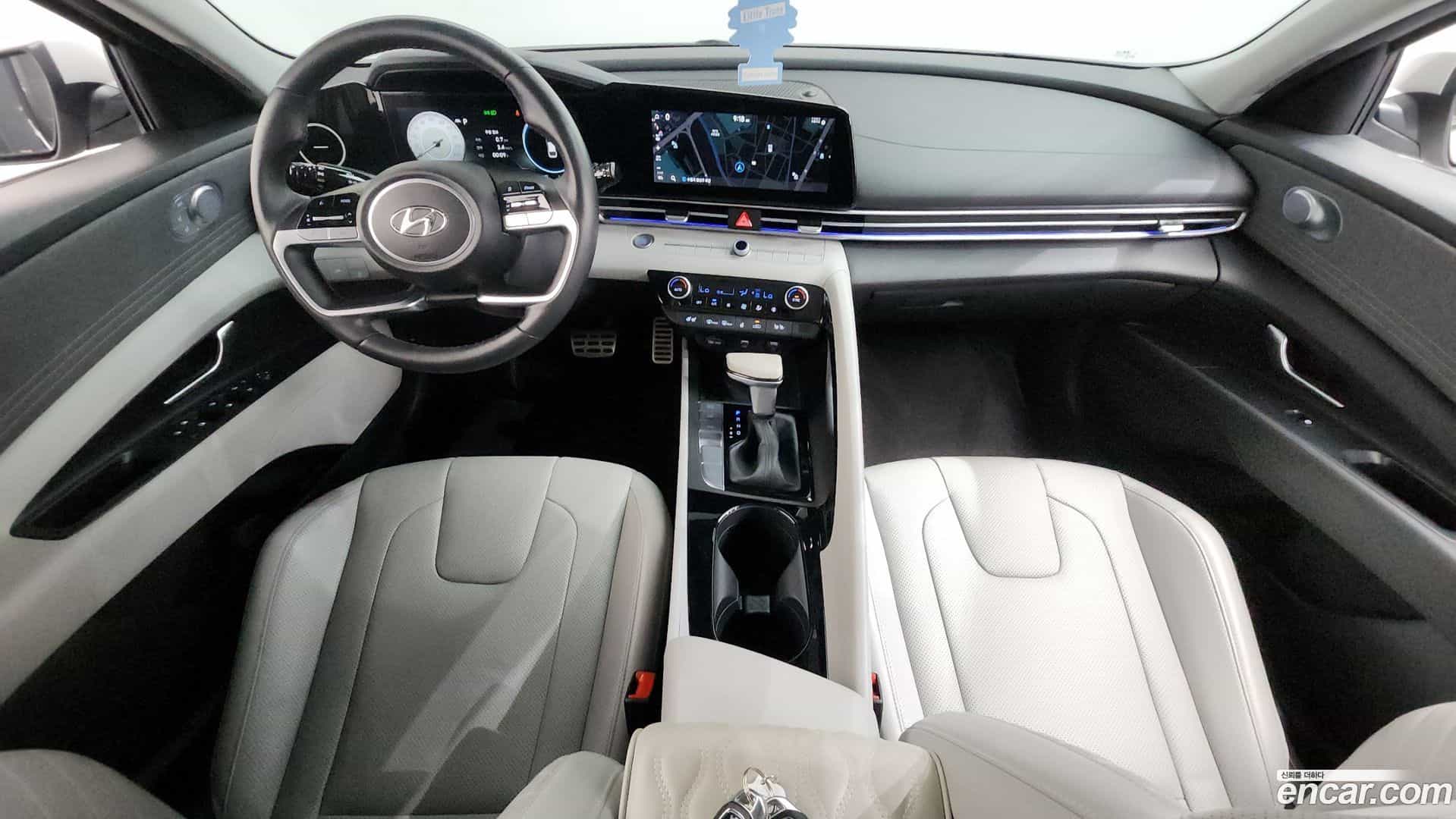 AVANTE Hyundai 2020.5-INNER-007
