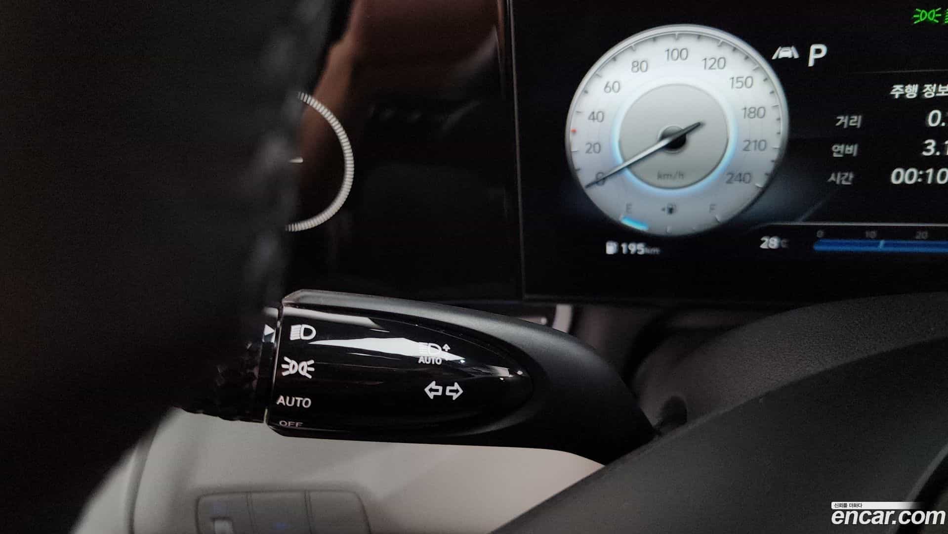 AVANTE Hyundai 2020.5-OPTION-043