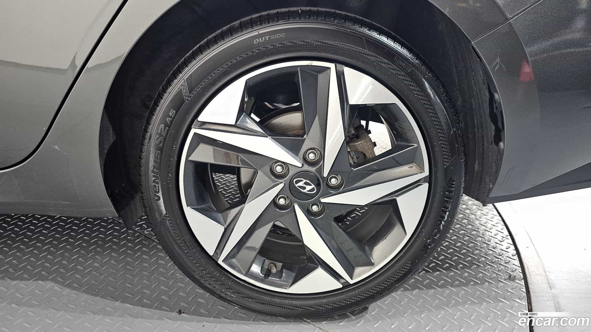 AVANTE Hyundai 2021.2-OUTER-031