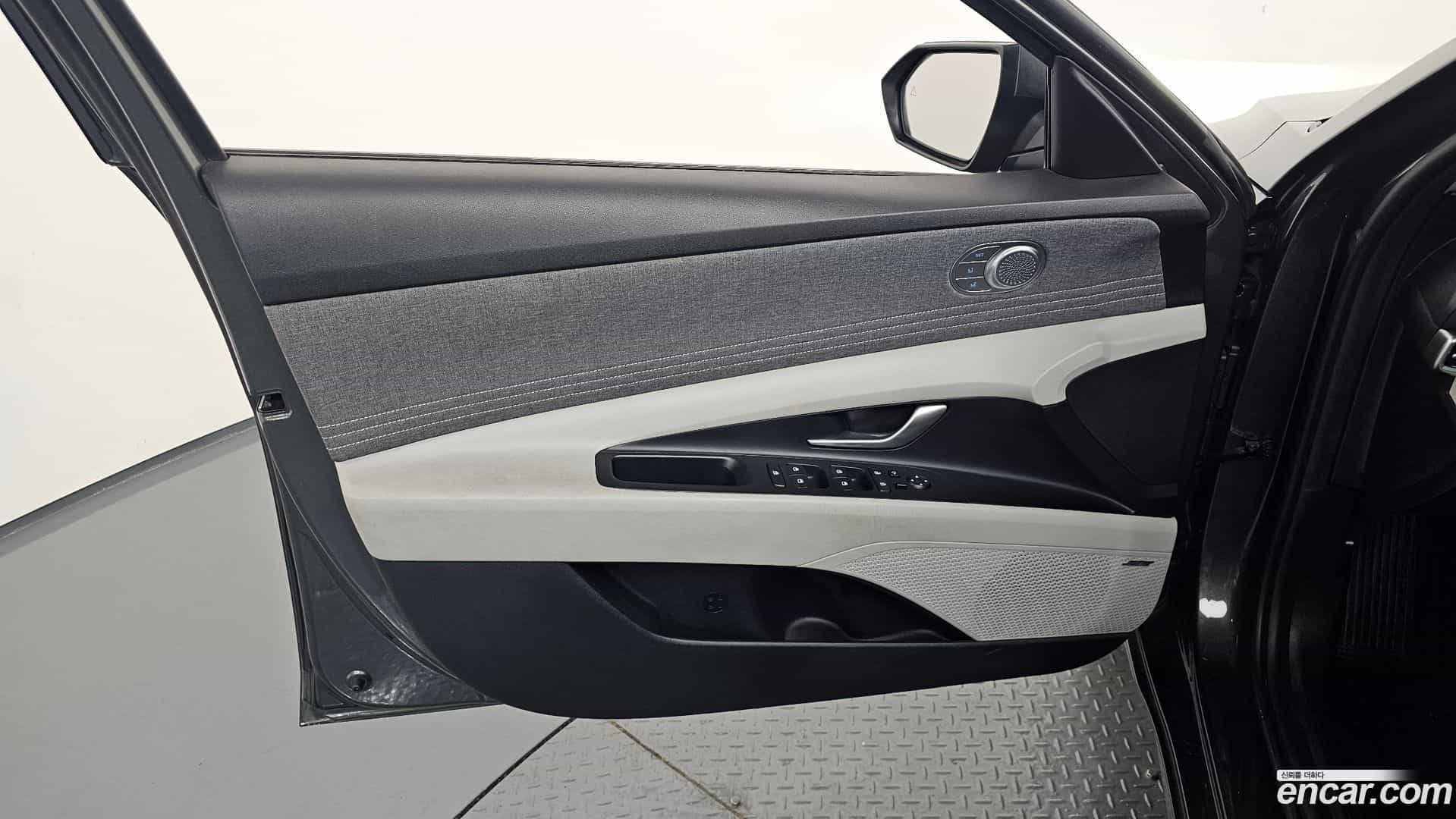 AVANTE Hyundai 2021.2-INNER-034