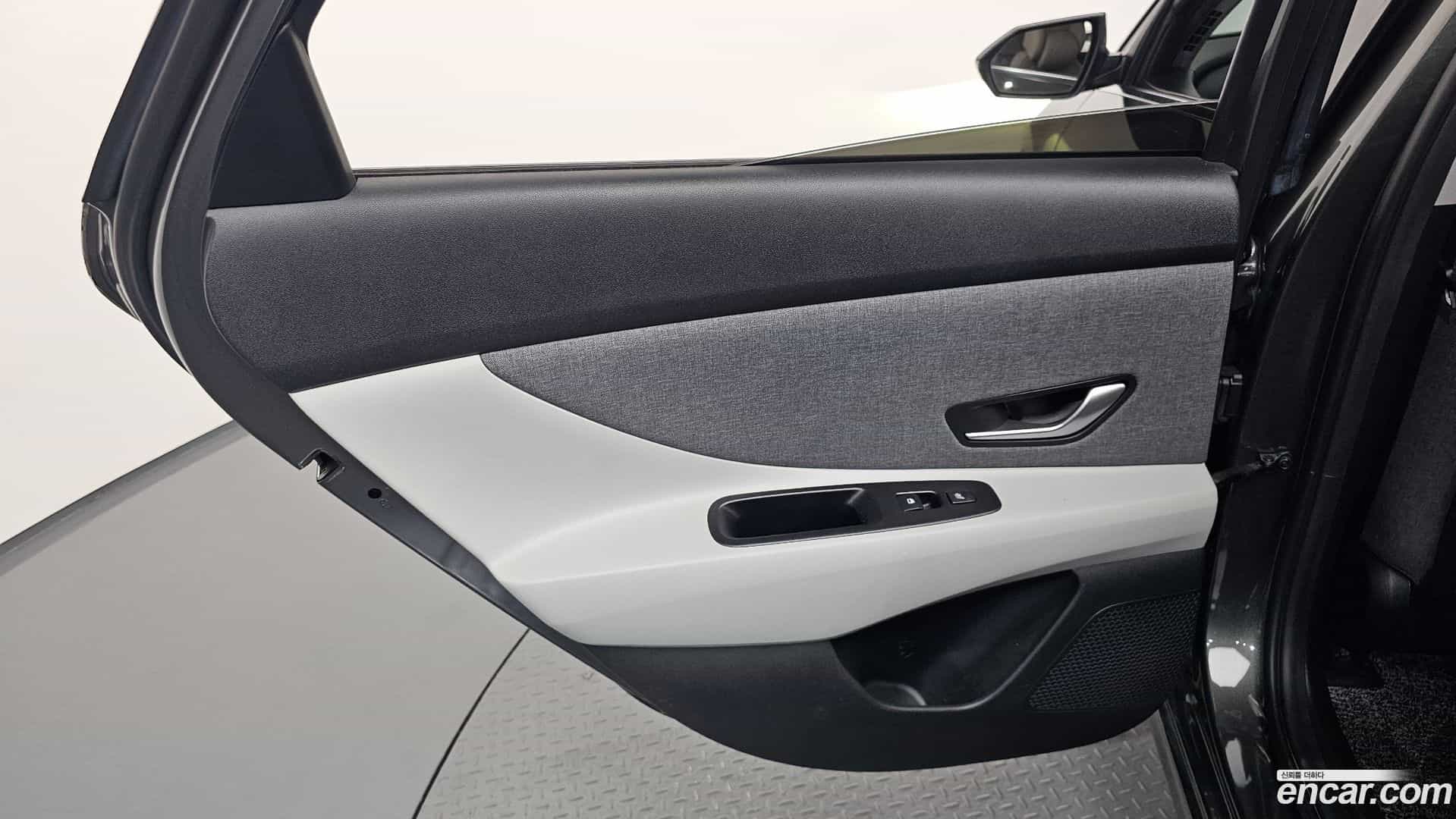 AVANTE Hyundai 2021.2-INNER-035