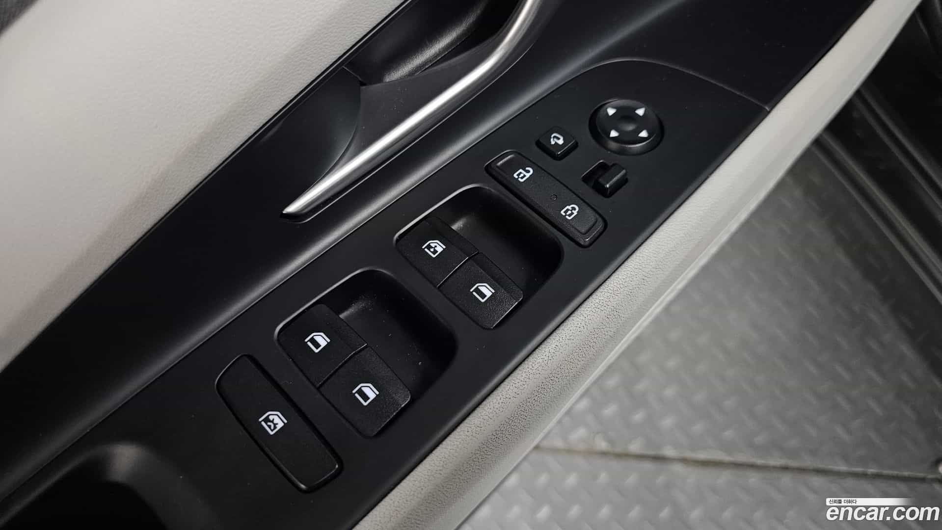 AVANTE Hyundai 2021.2-OPTION-040