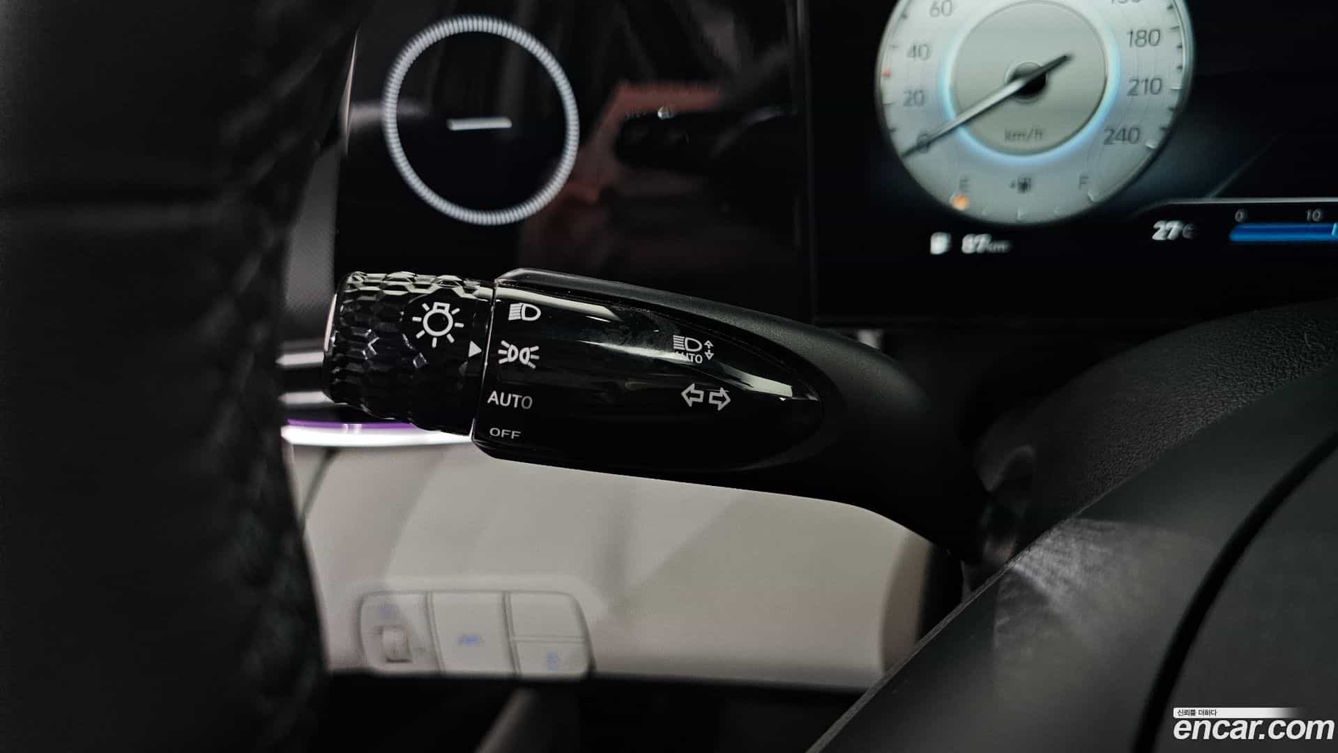 AVANTE Hyundai 2021.2-OPTION-041