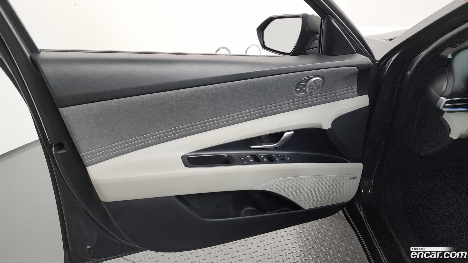 AVANTE Hyundai 2020.4-INNER-034