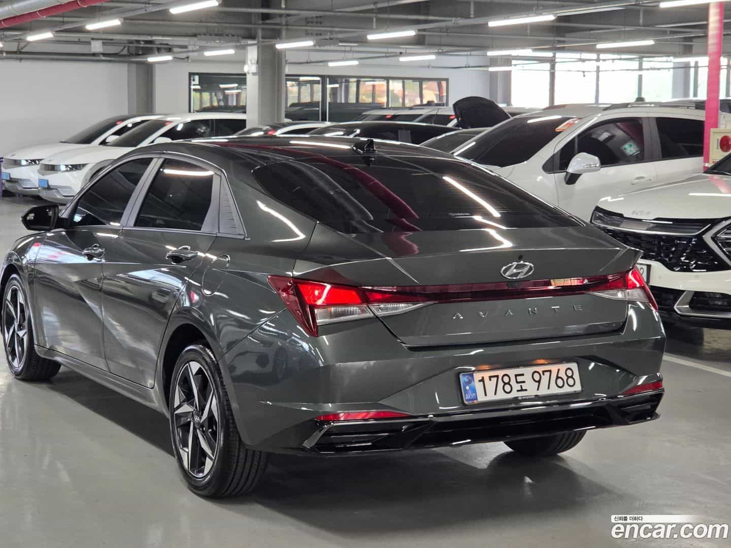 AVANTE Hyundai 2020.9-OUTER-006