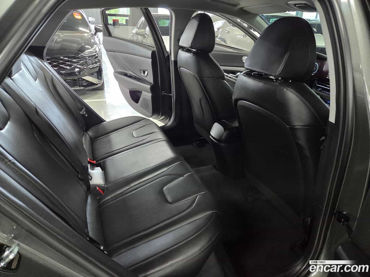 AVANTE Hyundai 2020.9-INNER-009