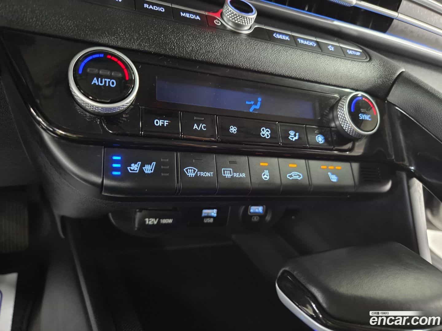 AVANTE Hyundai 2020.9-OPTION-016