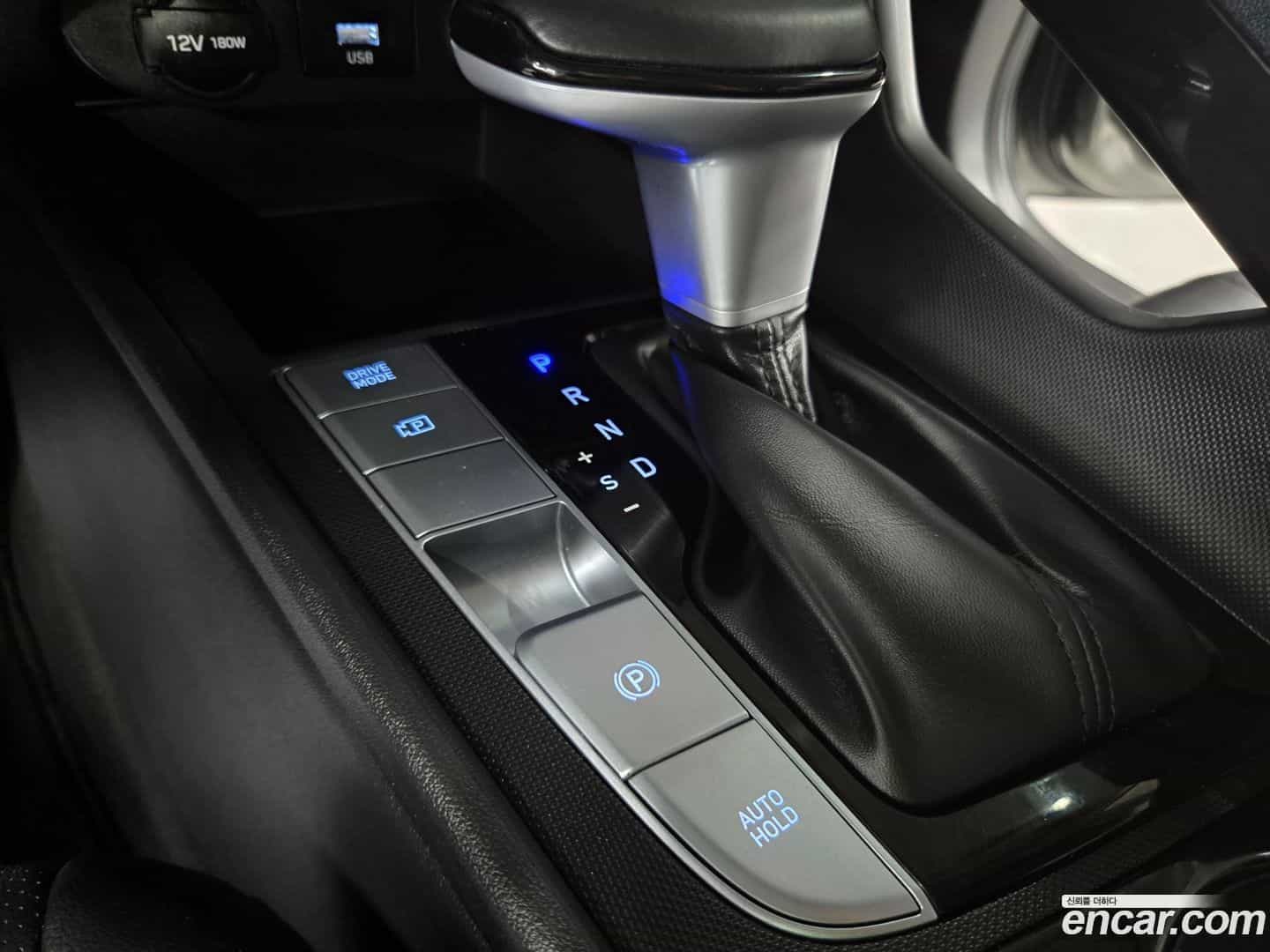 AVANTE Hyundai 2020.9-OPTION-017