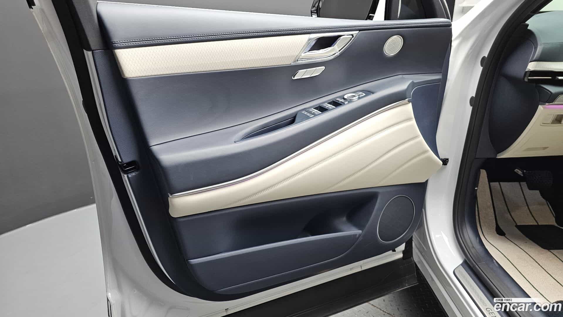 GV80 Genesis 2025.0-INNER-034