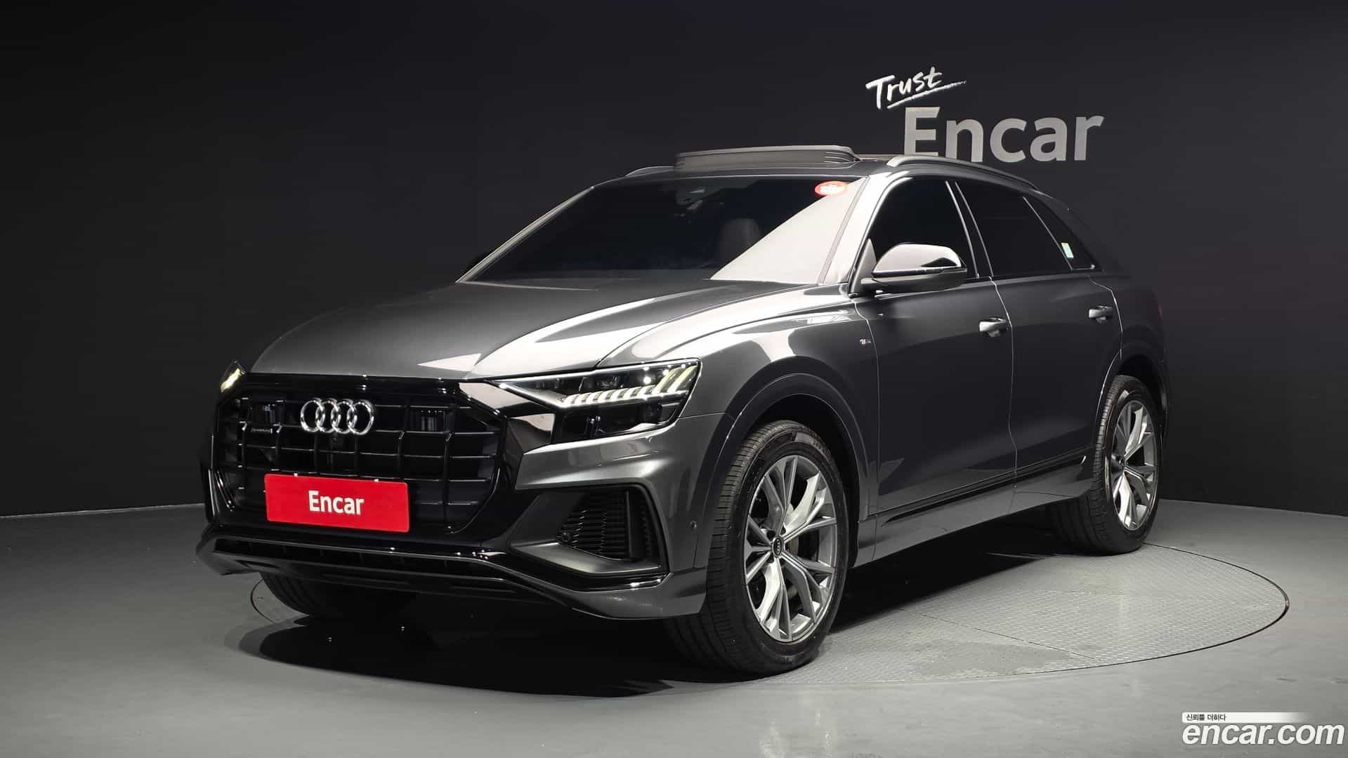 Q8 Audi 2022.5-OUTER-001