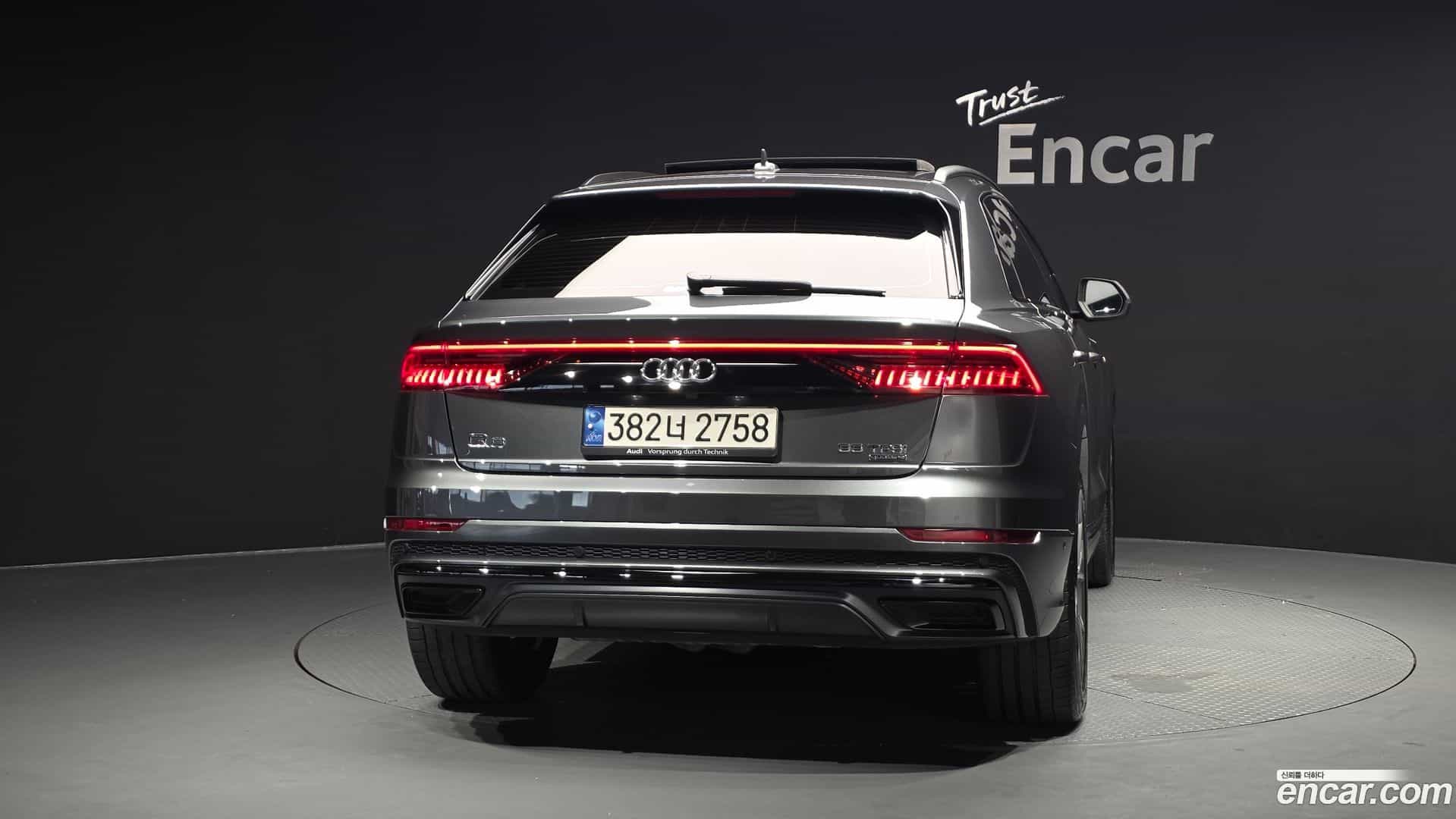 Q8 Audi 2022.5-OUTER-004