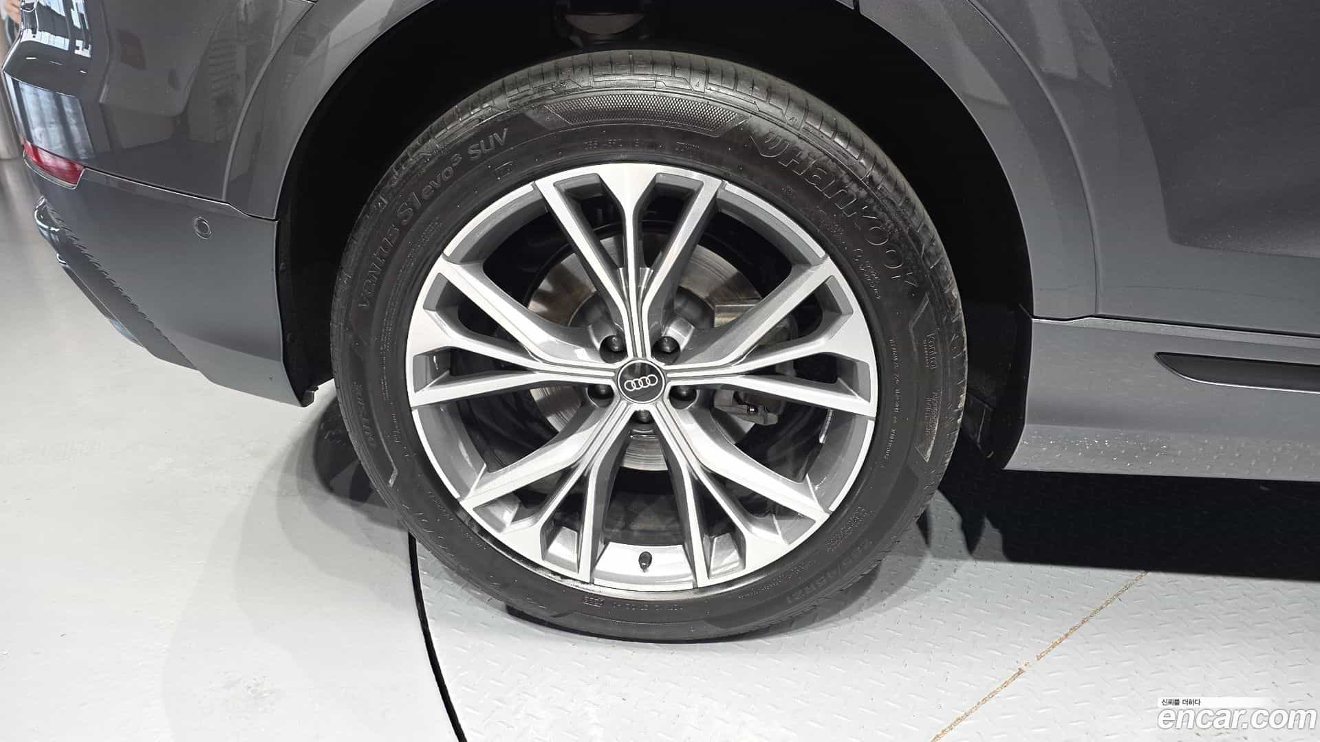 Q8 Audi 2022.5-OUTER-005