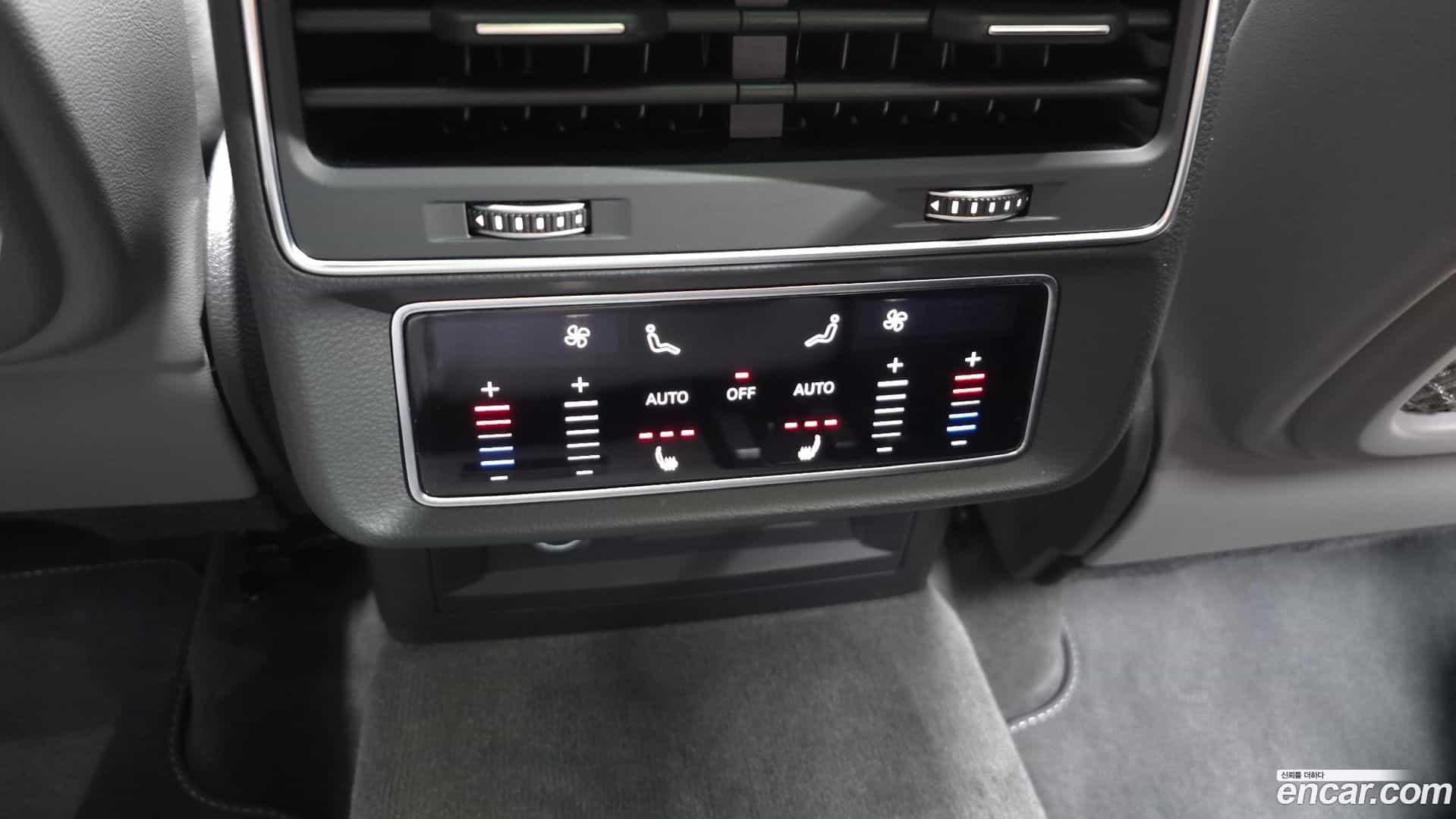 Q8 Audi 2022.5-OPTION-023