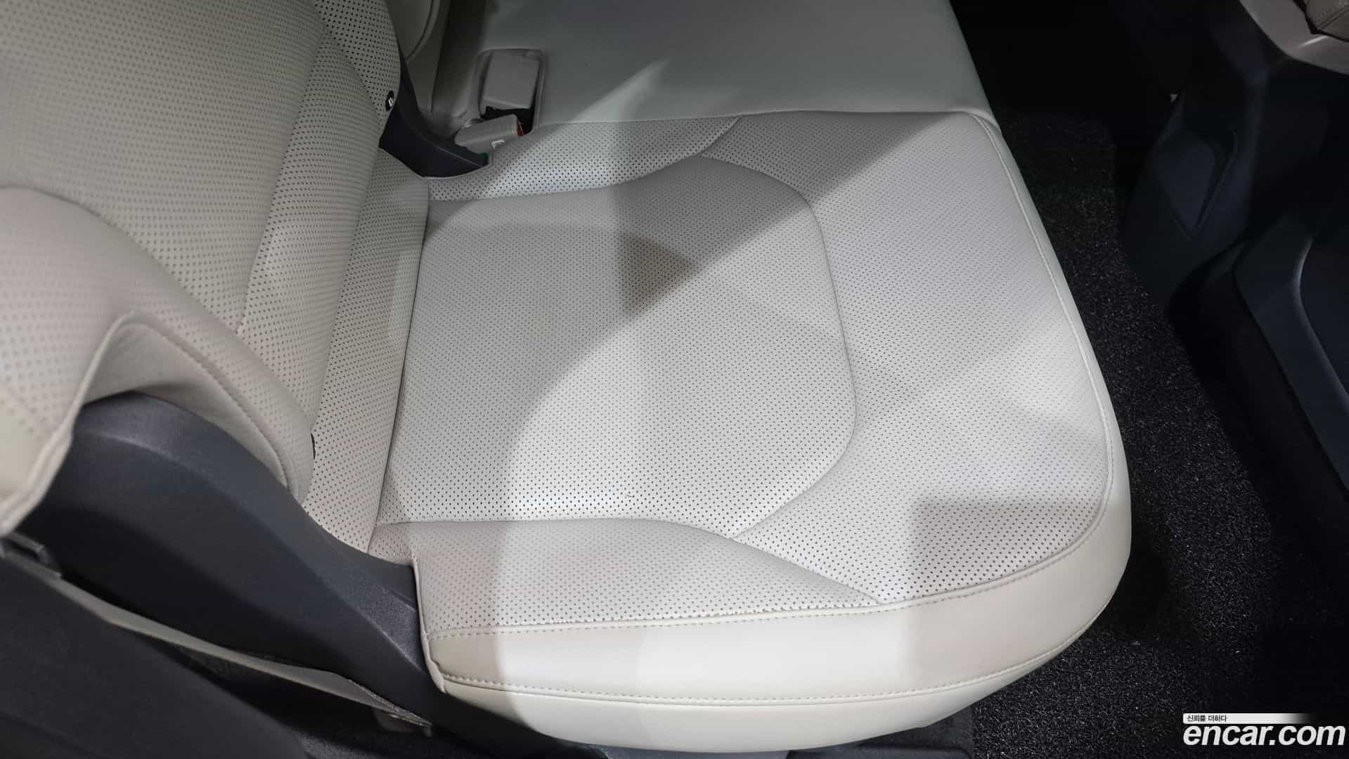 EV6 Kia 2021.8-INNER-036