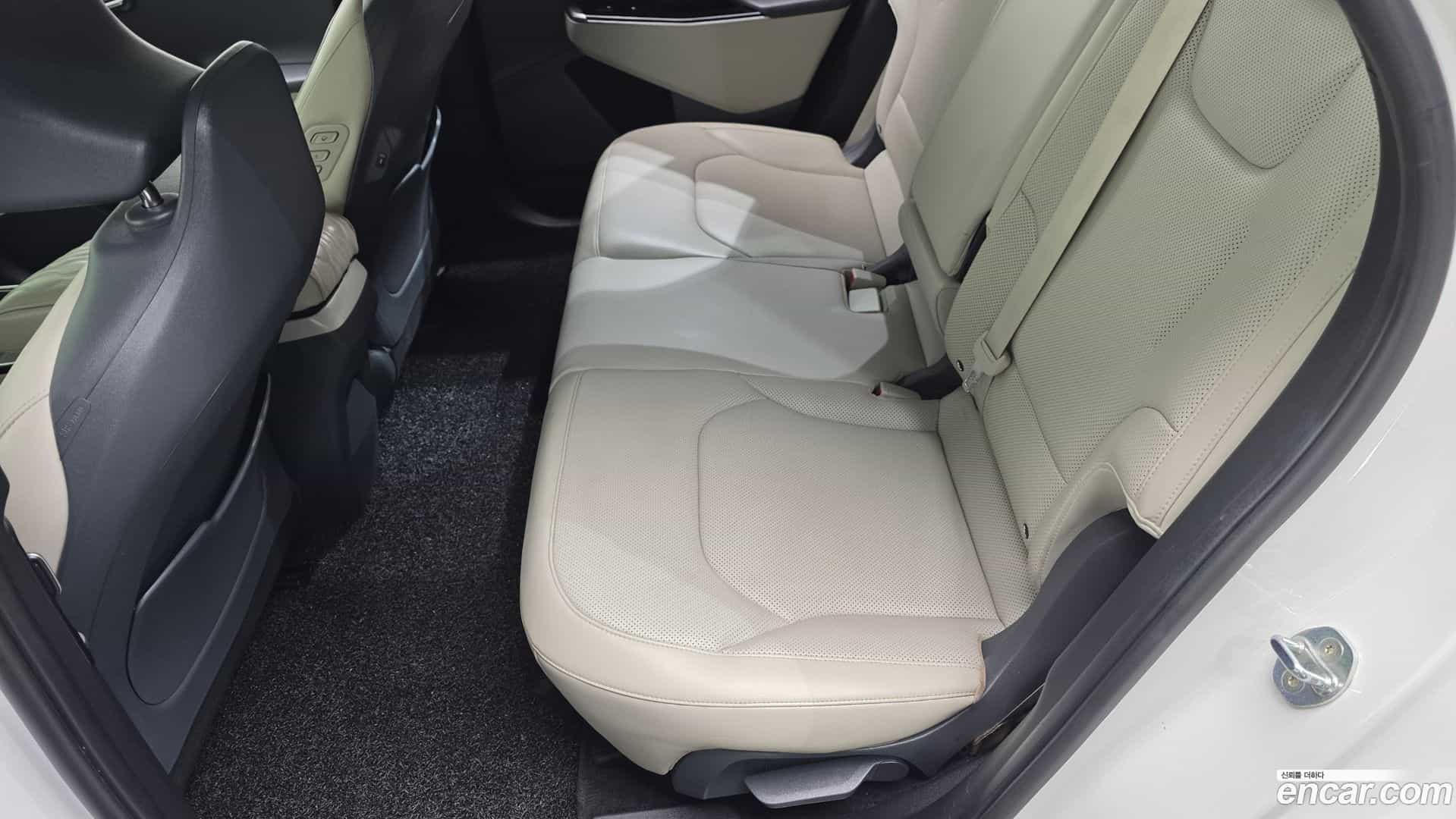 EV6 Kia 2021.8-OPTION-041