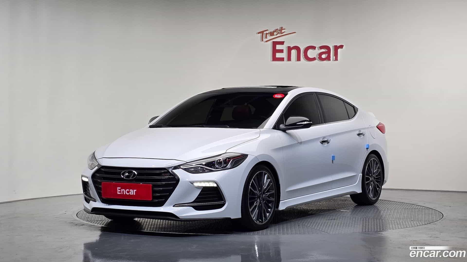 AVANTE Hyundai 2017.5-OUTER-001