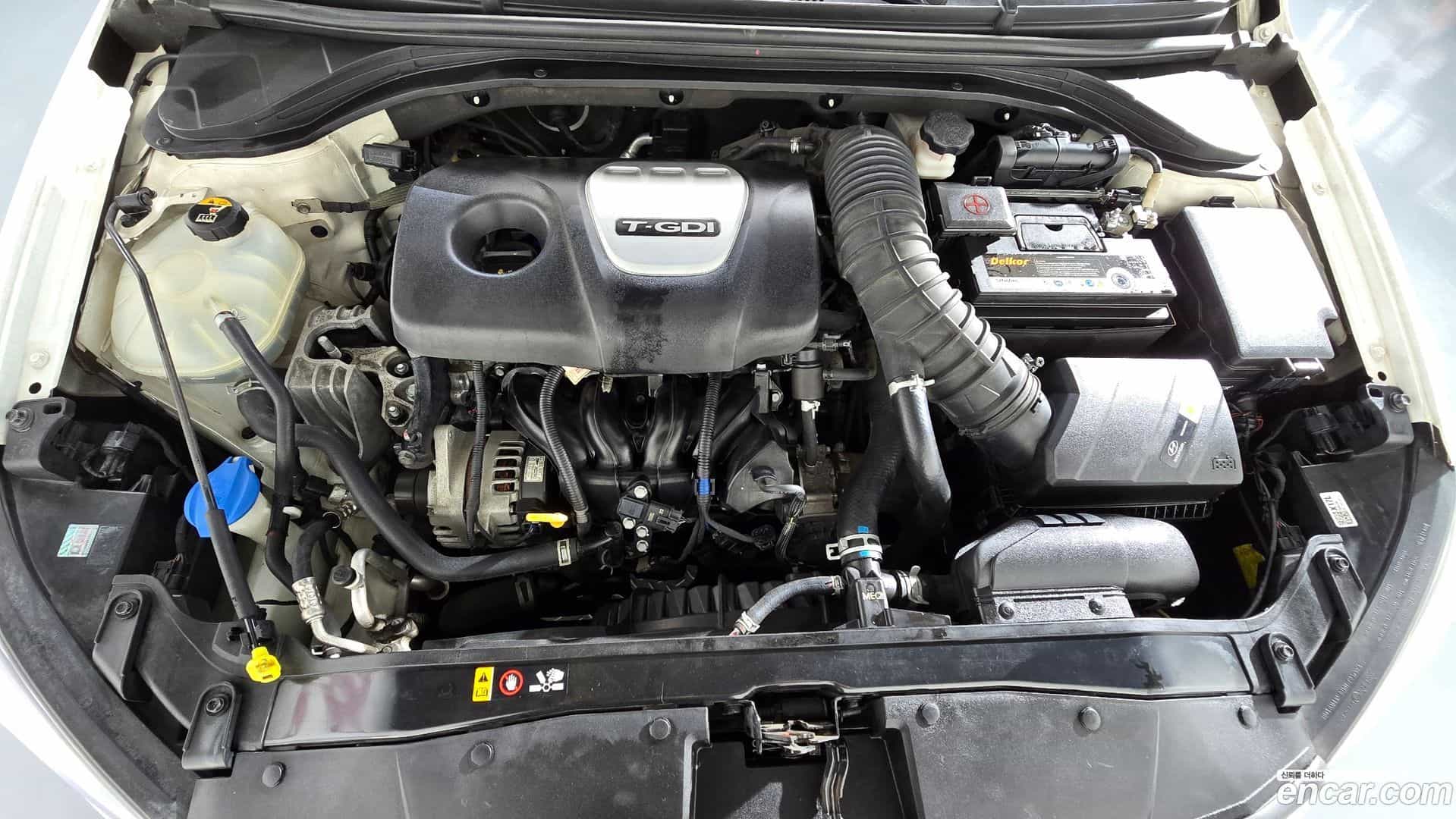 AVANTE Hyundai 2017.5-OUTER-006