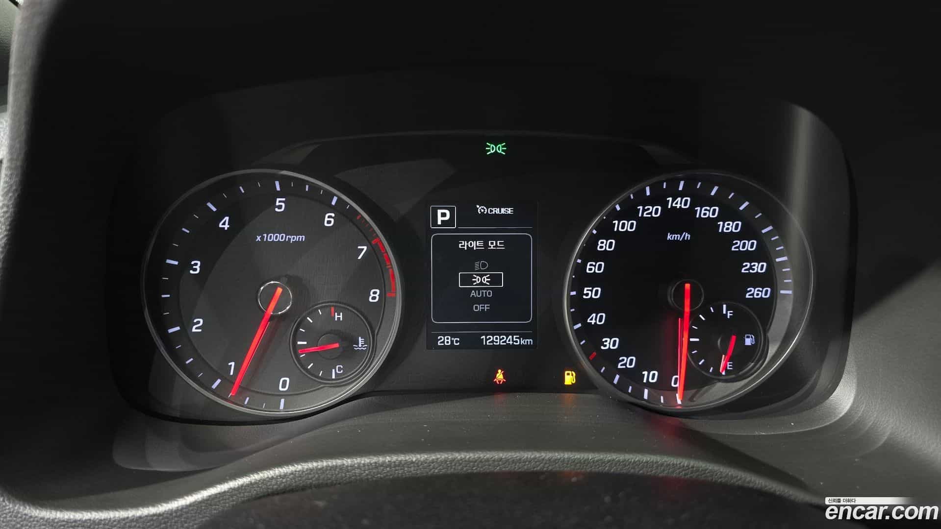 AVANTE Hyundai 2017.5-INNER-008