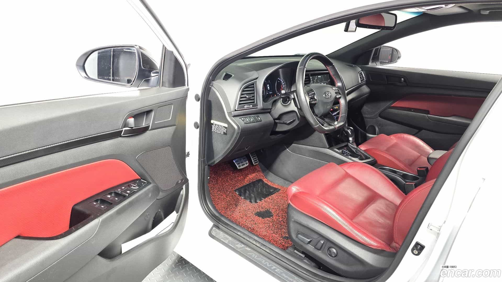AVANTE Hyundai 2017.5-INNER-010