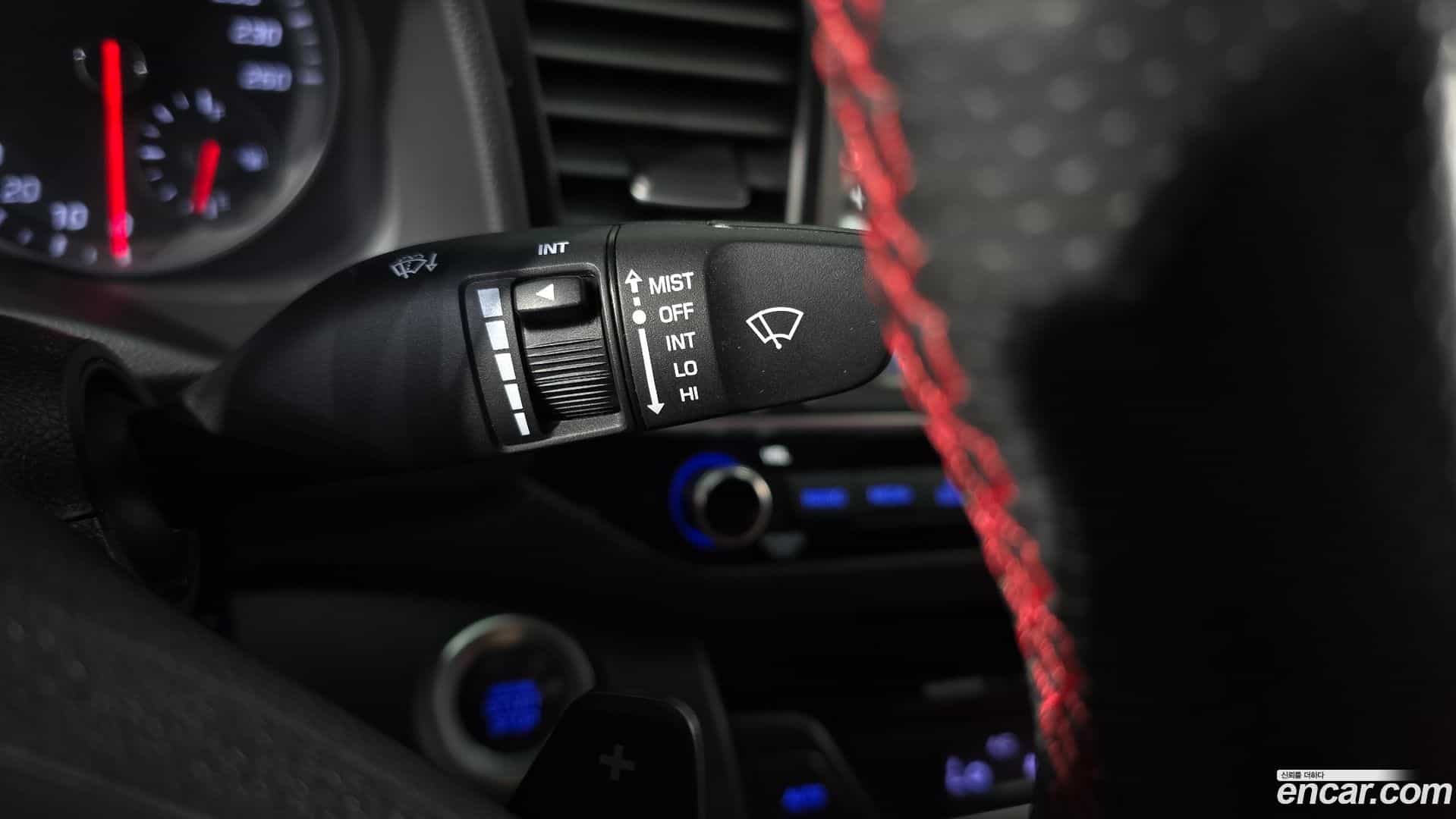 AVANTE Hyundai 2017.5-OPTION-040