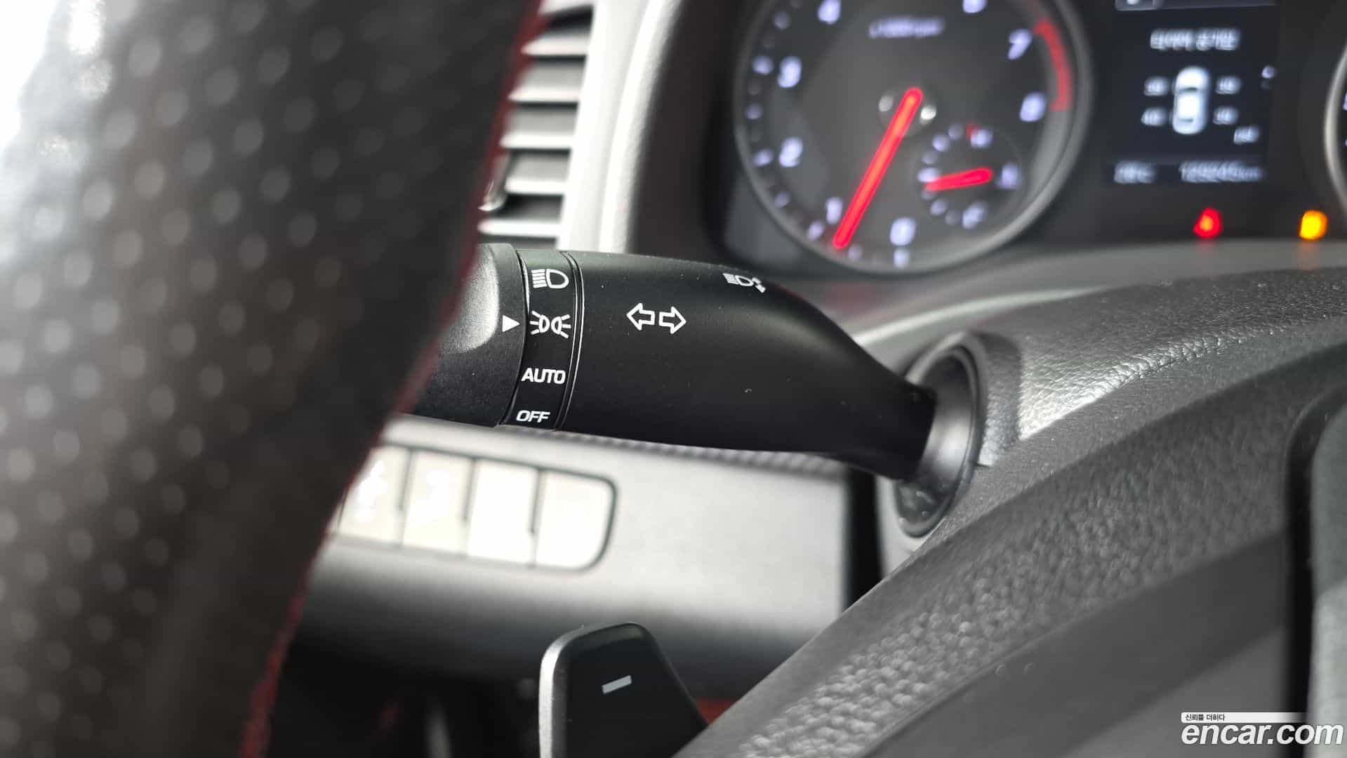 AVANTE Hyundai 2017.5-OPTION-041