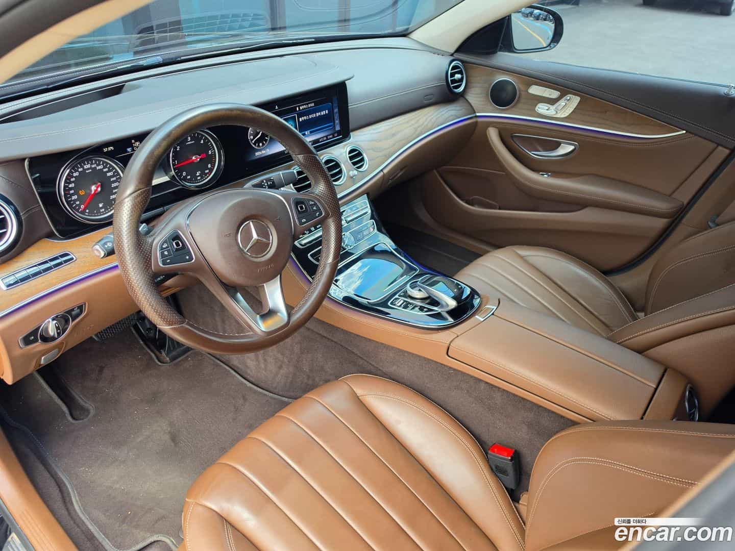 E-Class Mercedes-Benz 2017.8-INNER-010