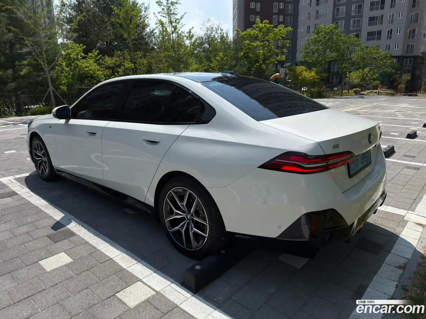 i5 BMW 2024.2-OUTER-002
