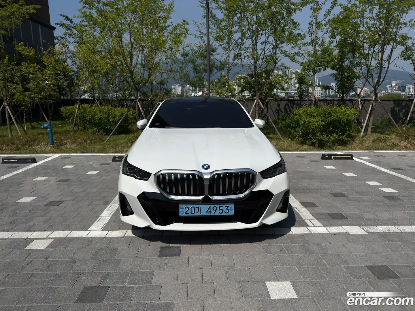 i5 BMW 2024.2-OUTER-003