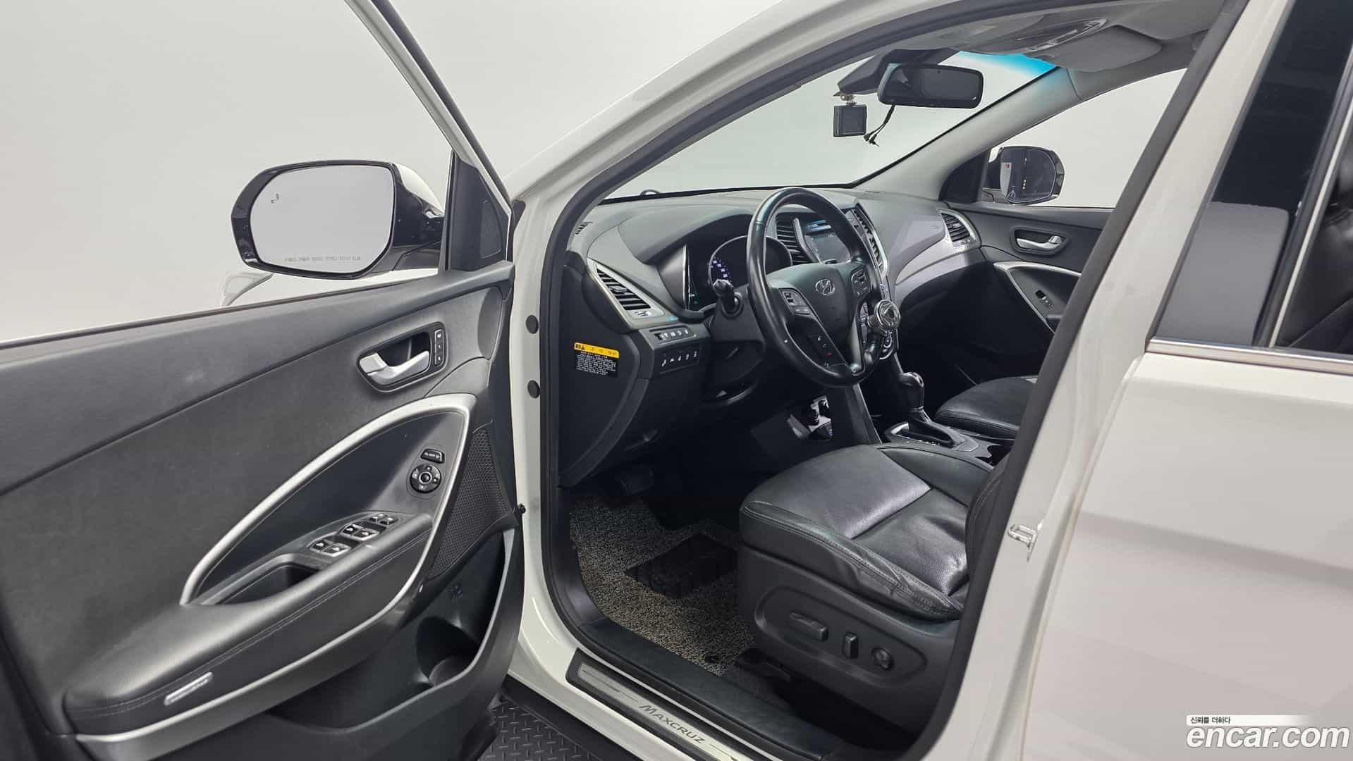 Maxcruz Hyundai 2016.5-INNER-010