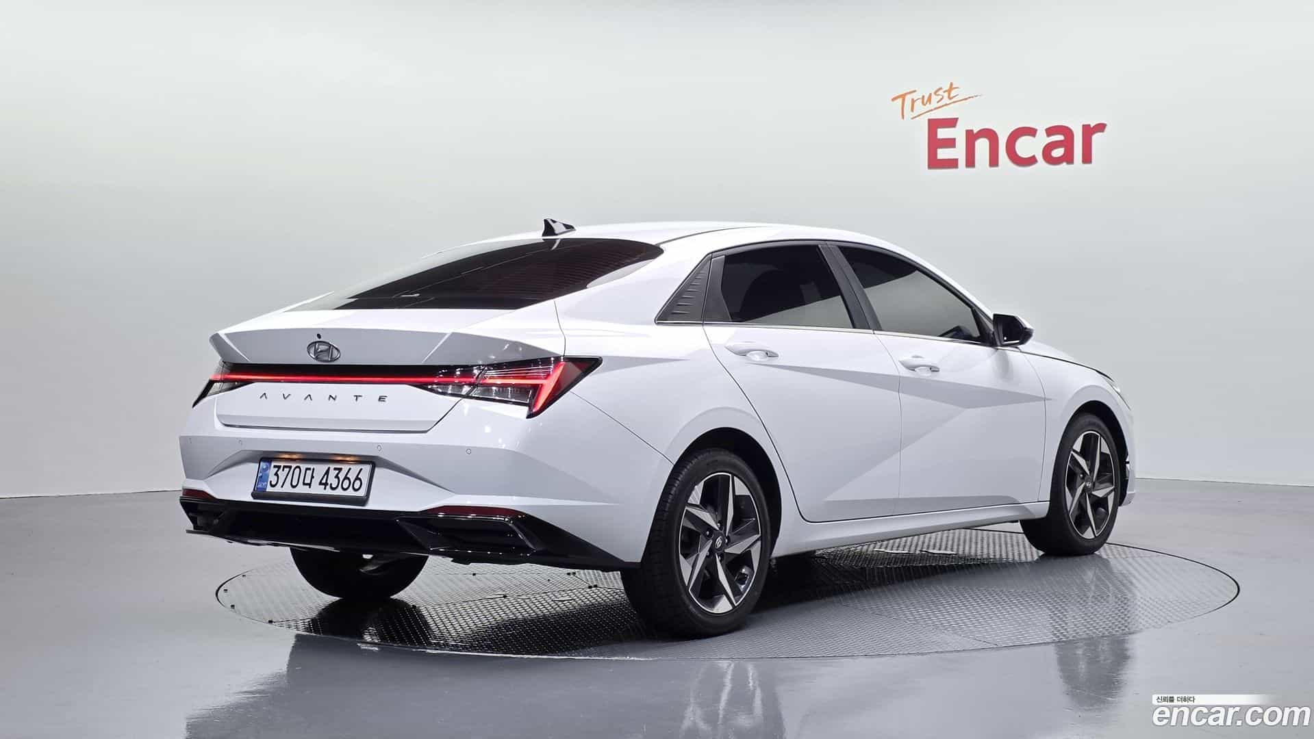 AVANTE Hyundai 2022.4-OUTER-002