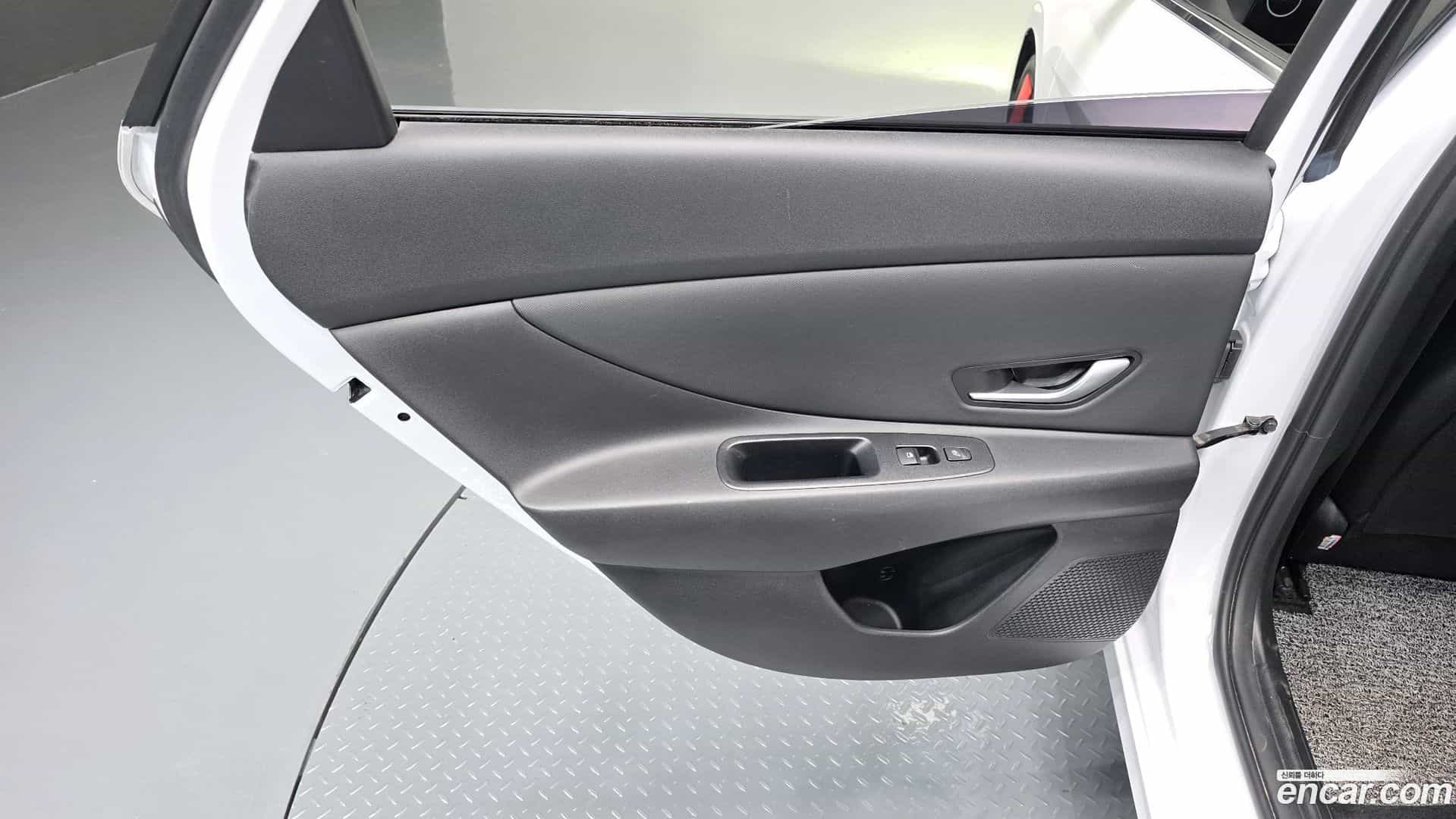 AVANTE Hyundai 2022.4-INNER-035