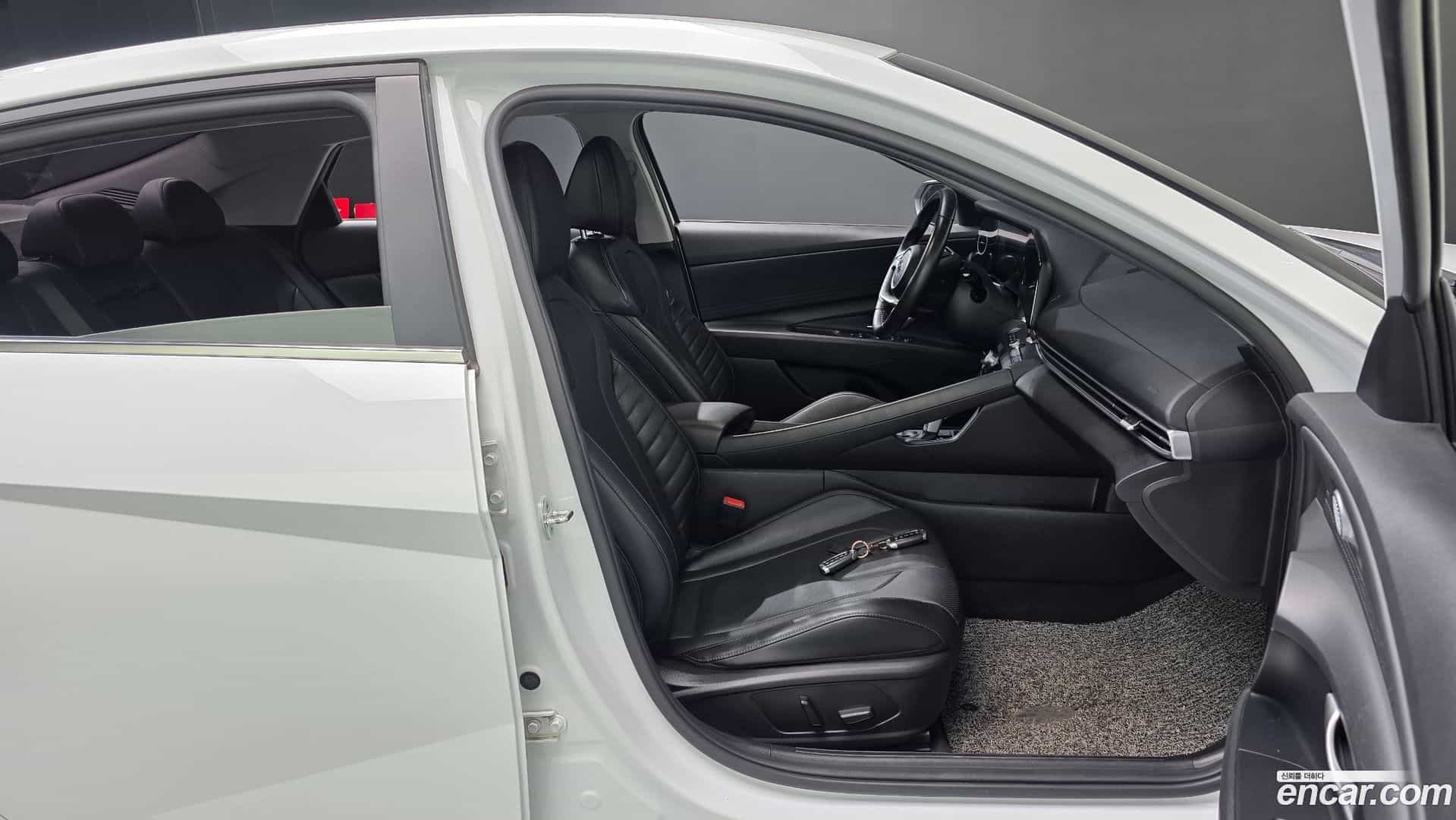 AVANTE Hyundai 2022.4-INNER-036