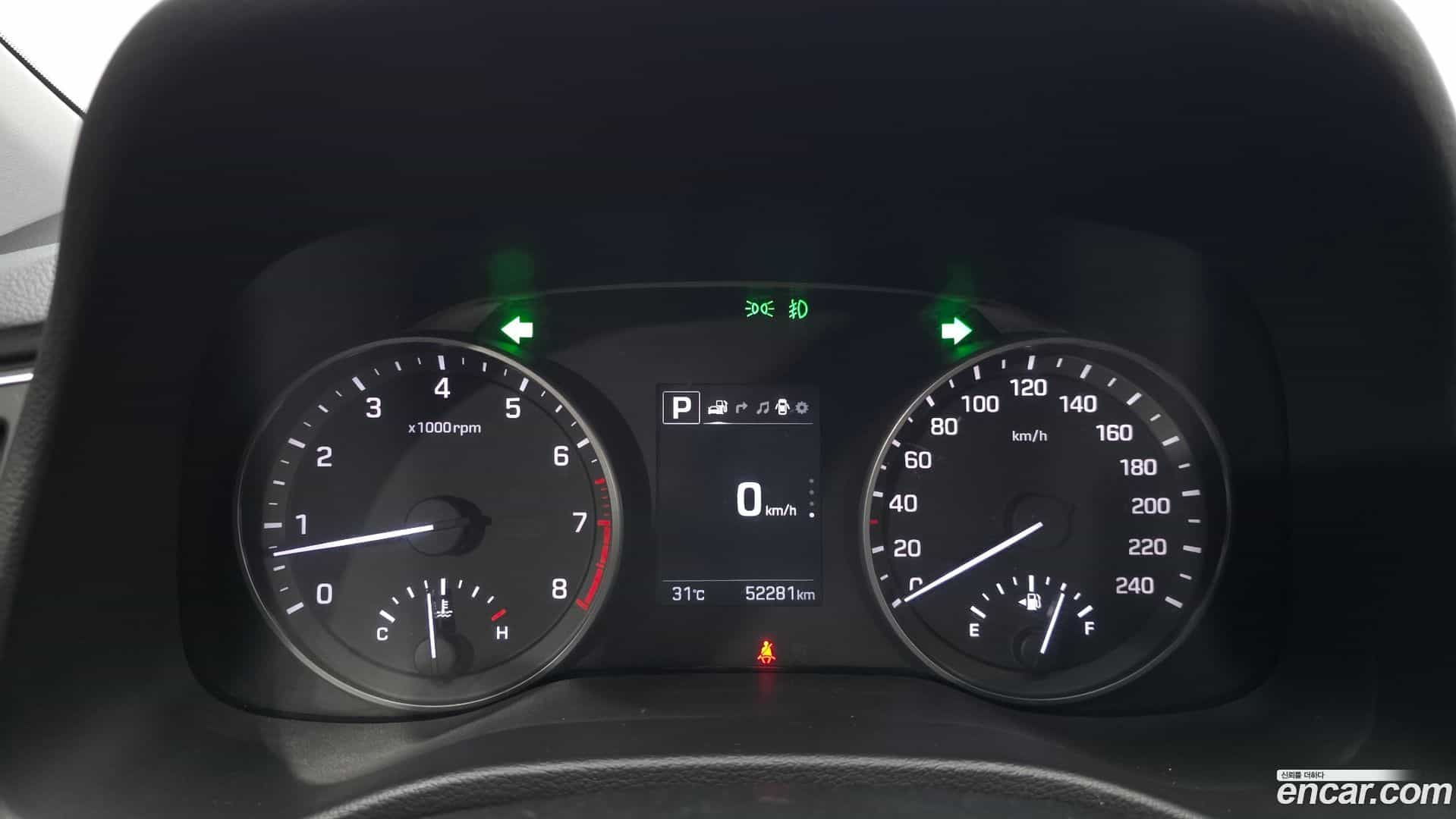 AVANTE Hyundai 2017.6-INNER-008