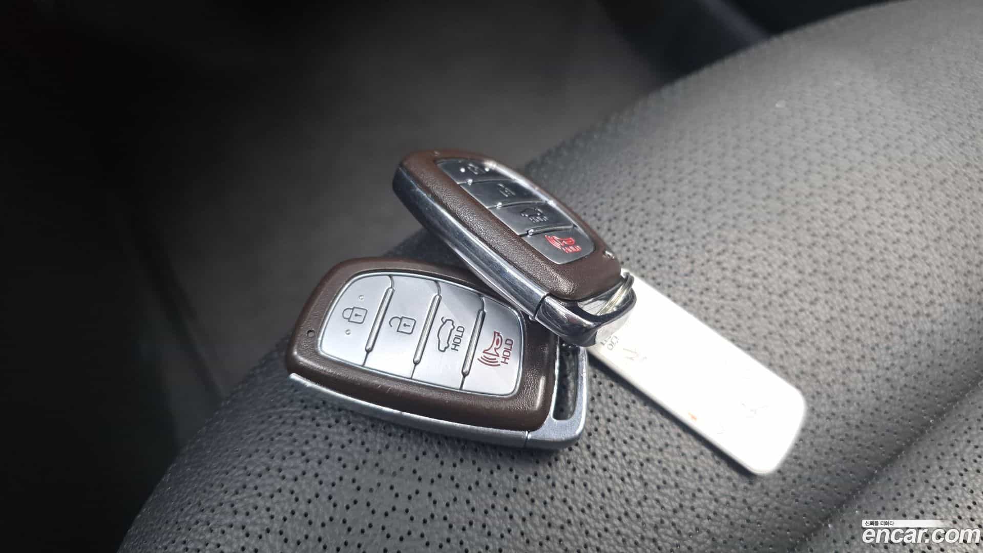 AVANTE Hyundai 2017.6-OPTION-021