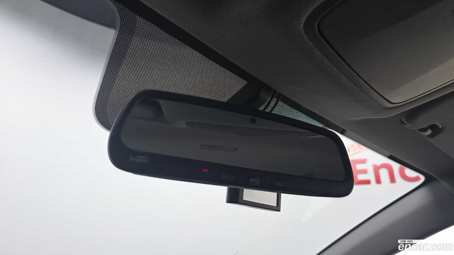AVANTE Hyundai 2017.6-OPTION-023