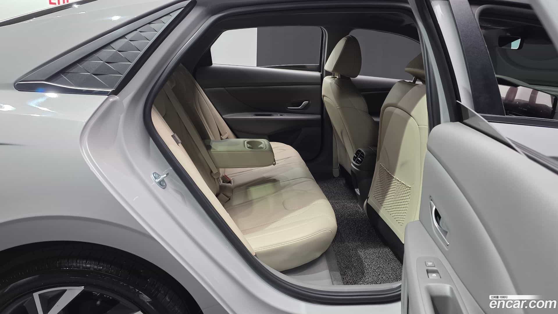 AVANTE Hyundai 2025.0-OPTION-015