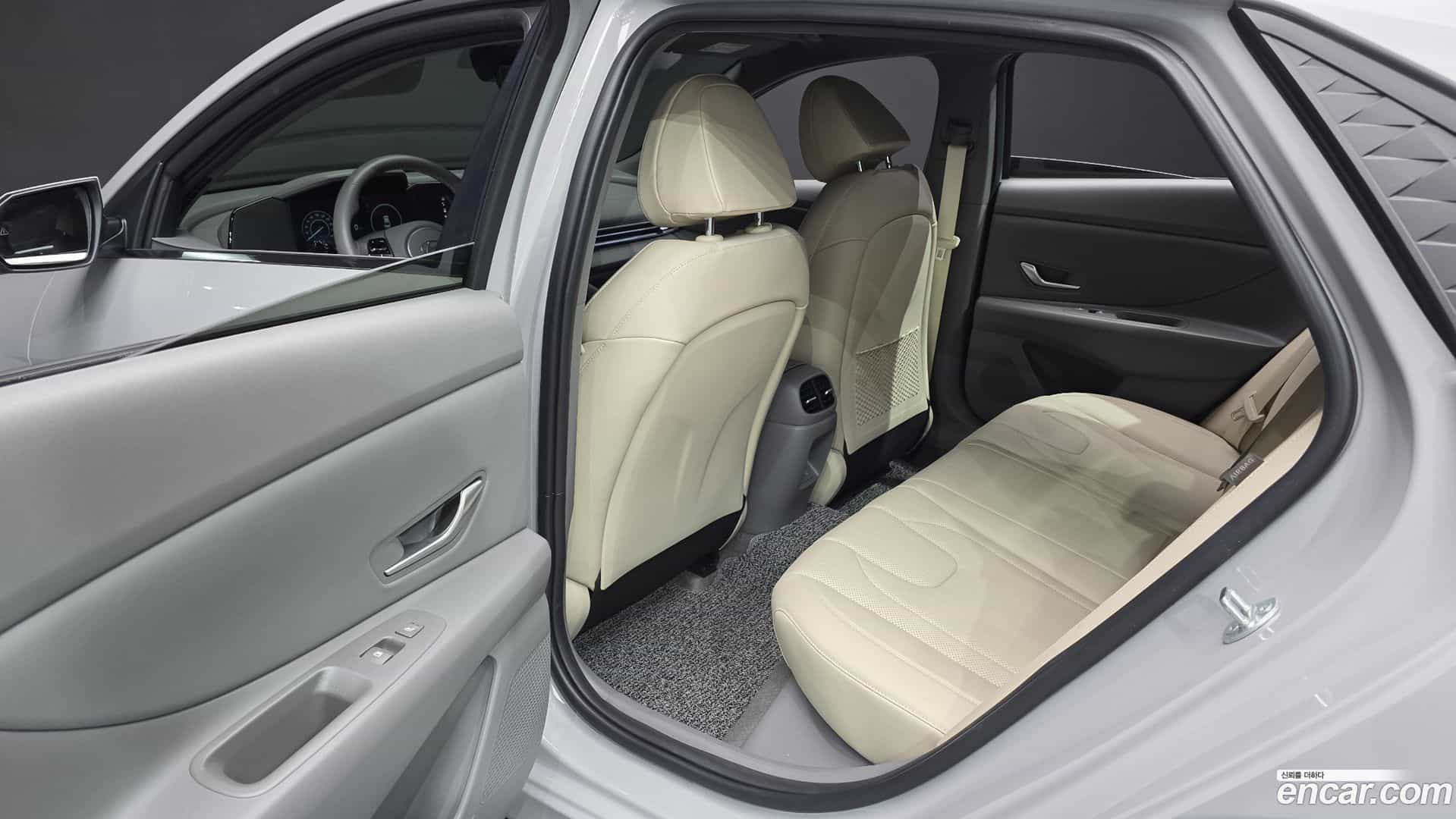 AVANTE Hyundai 2025.0-OPTION-016