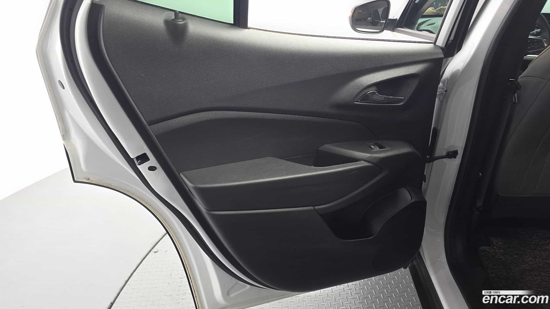 Trax Chevrolet 2023.9-INNER-035