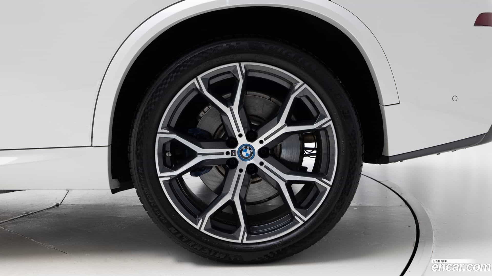 X5 BMW 2023.2-OUTER-005