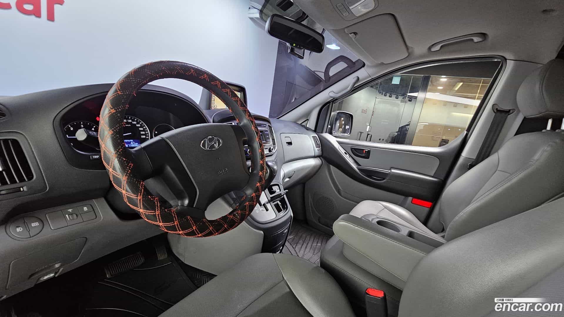 Starex Hyundai 2019.6-INNER-007