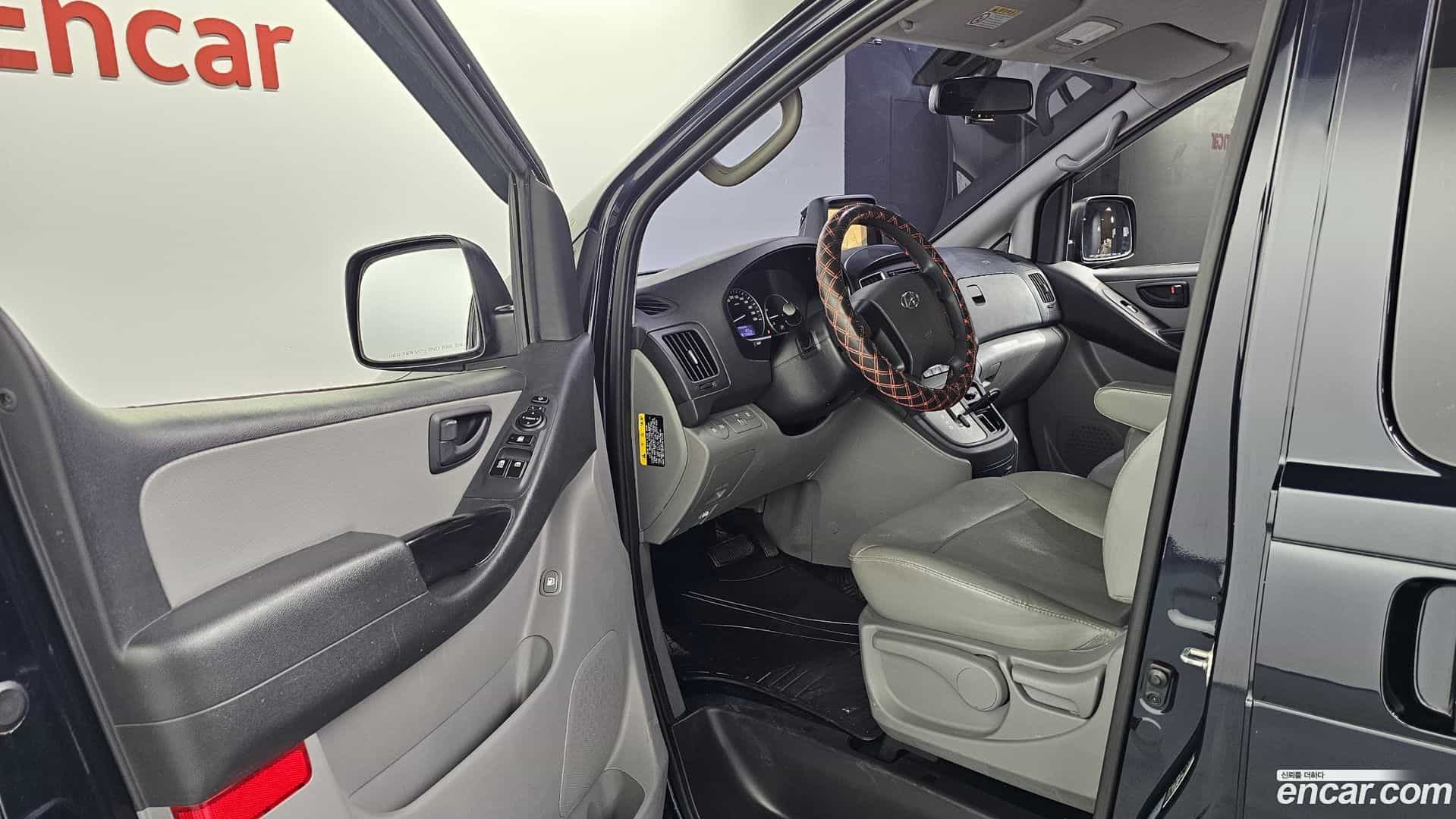 Starex Hyundai 2019.6-INNER-010