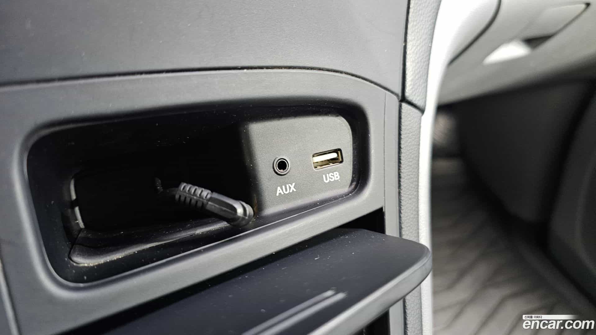 Starex Hyundai 2019.6-OPTION-021