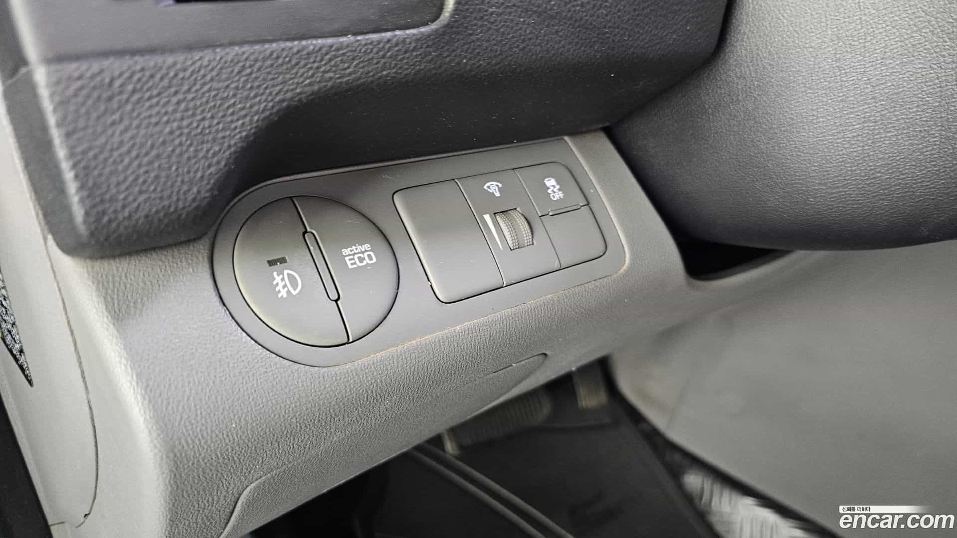 Starex Hyundai 2019.6-OPTION-024