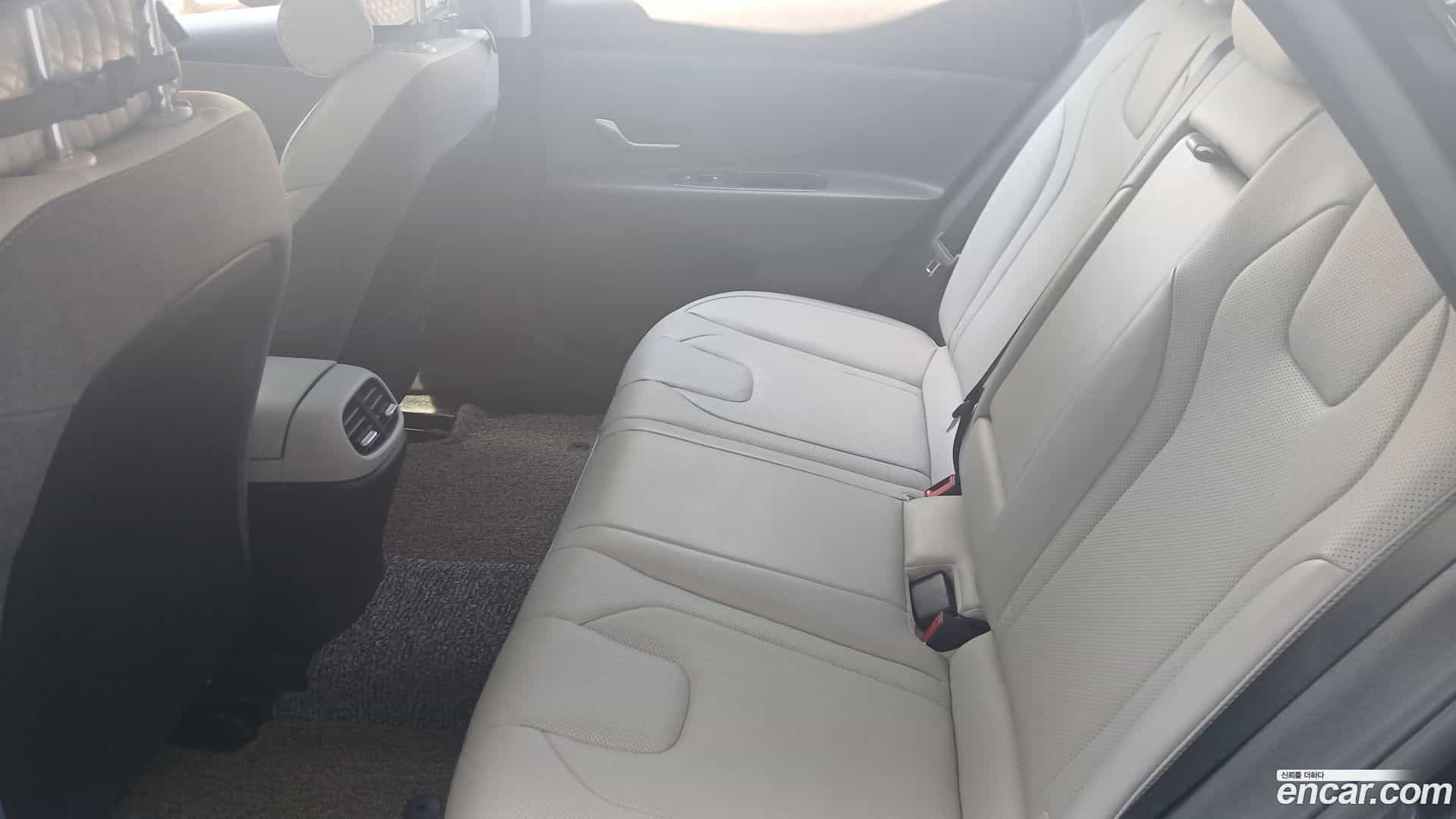 AVANTE Hyundai 2021.2-OPTION-019