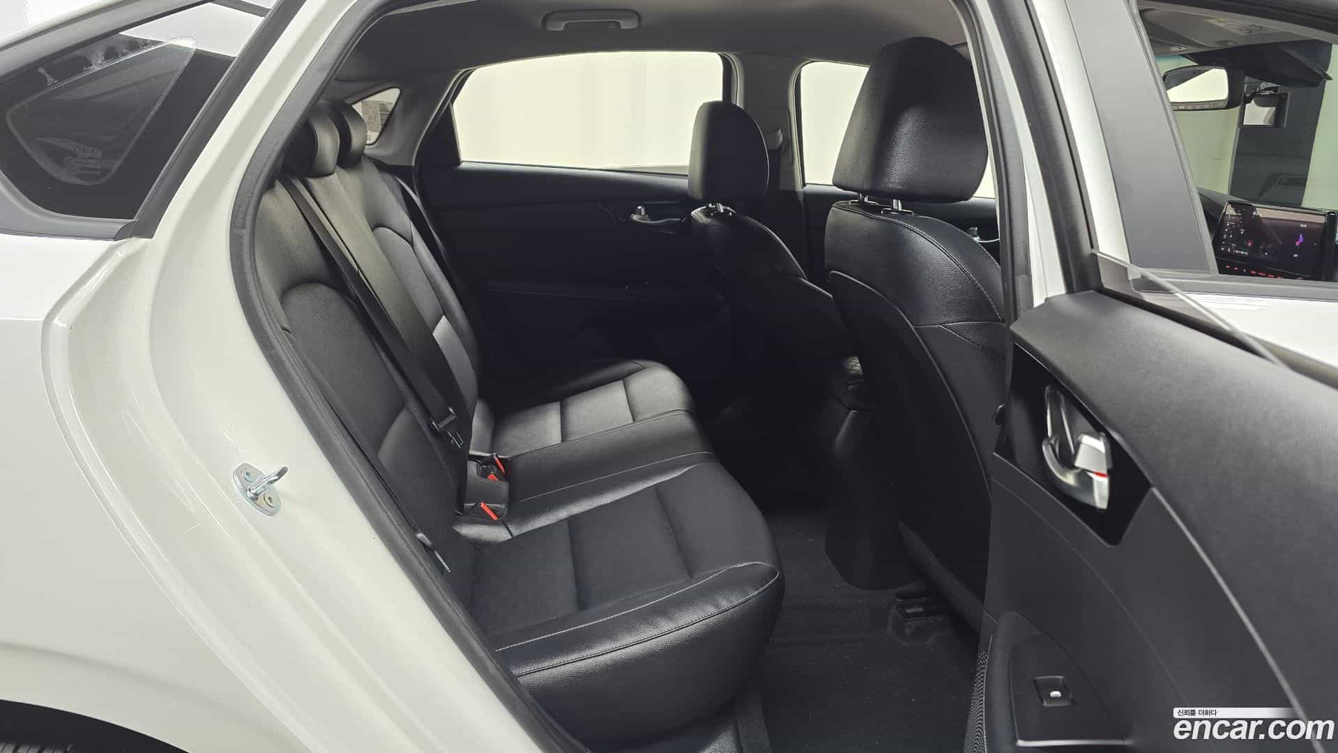 K3 Kia 2023.10-OPTION-015