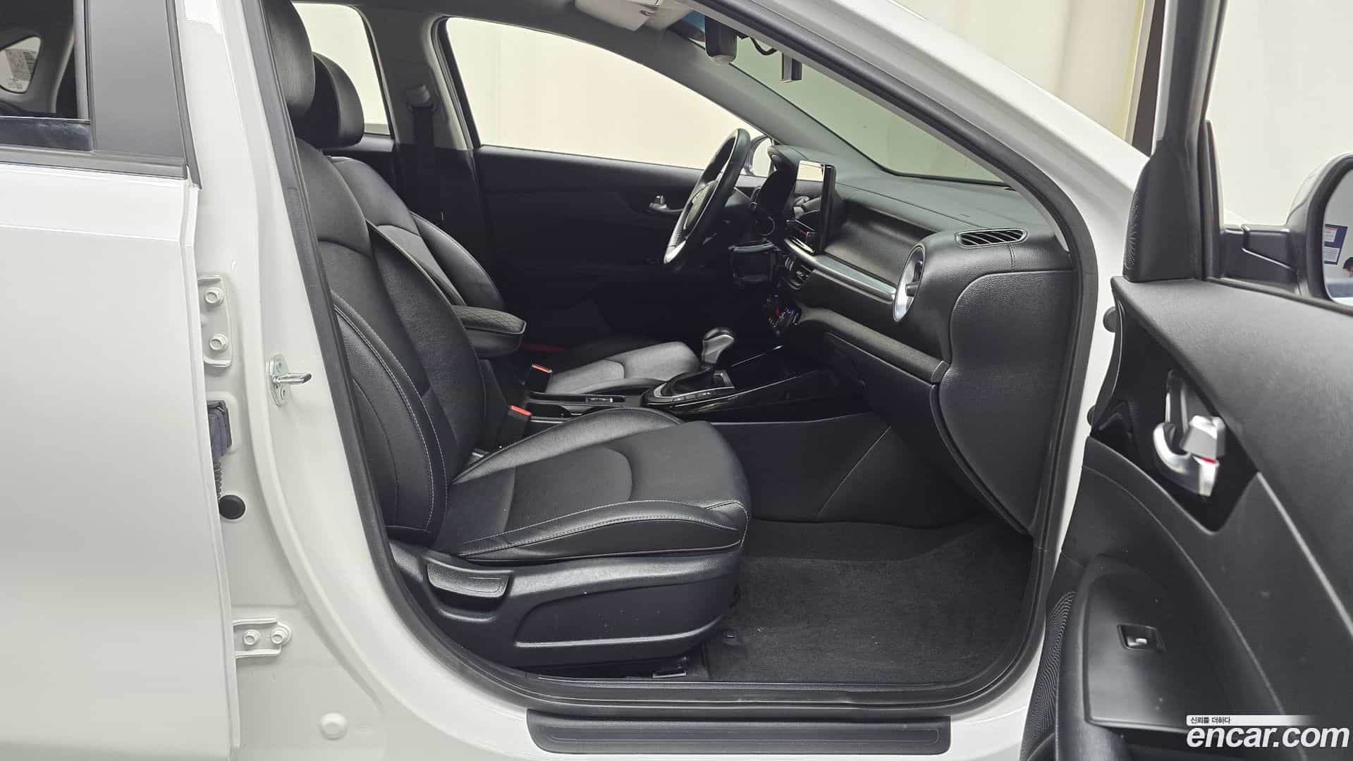 K3 Kia 2023.10-INNER-036