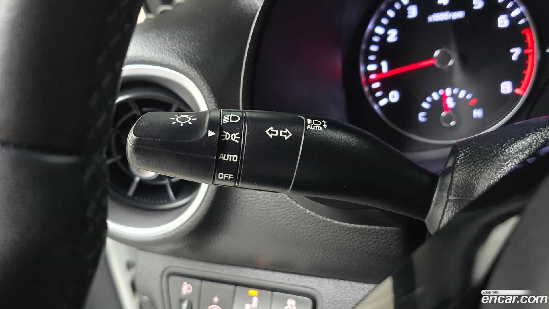K3 Kia 2023.10-OPTION-041