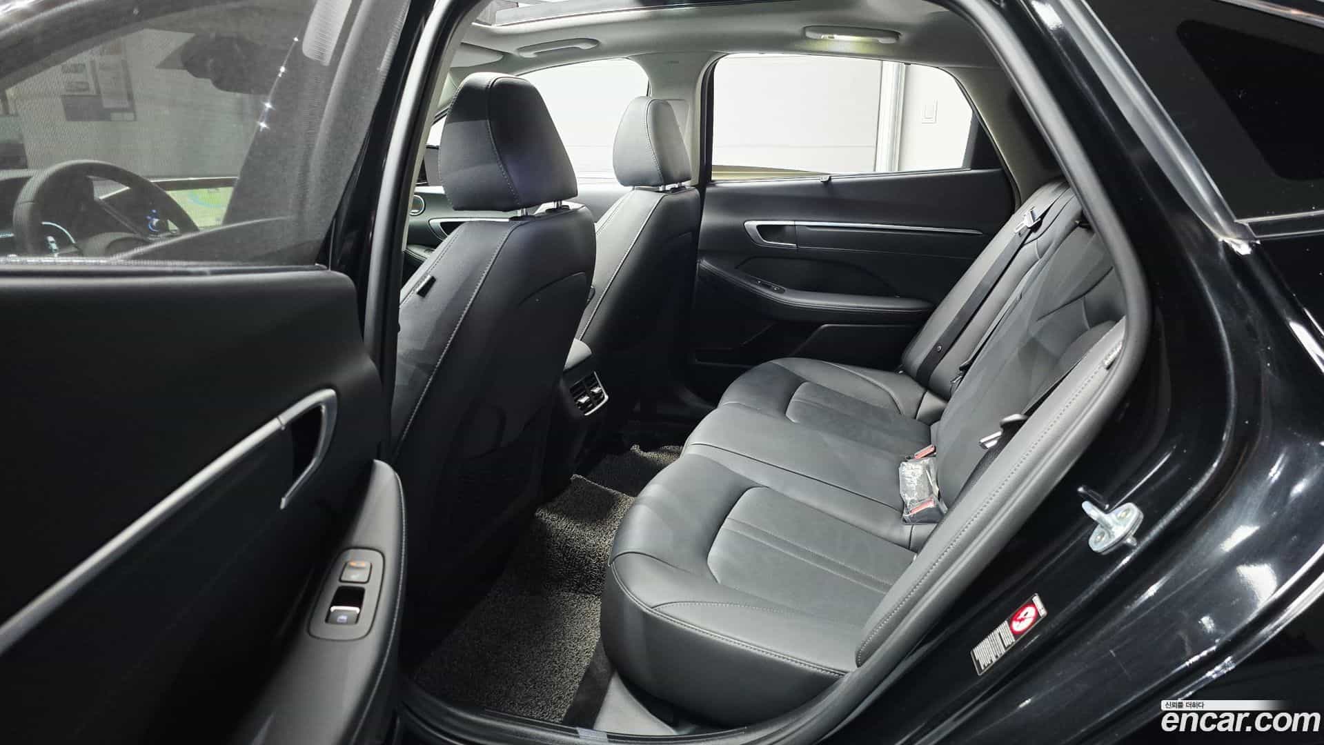 Sonata Hyundai 2019.4-OPTION-015